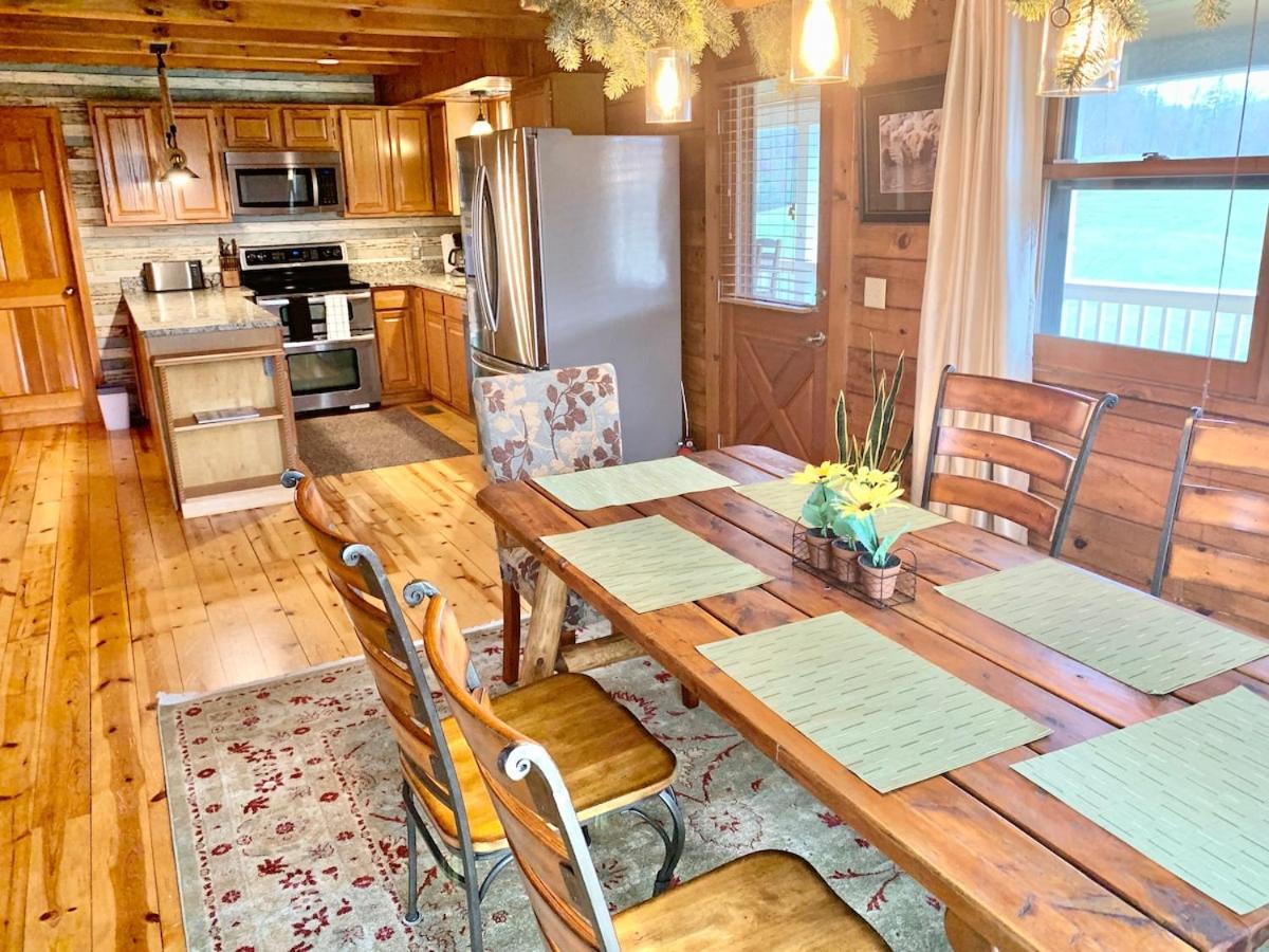 Heartwood Lavish Cottage in the Smoky Mountains view 4