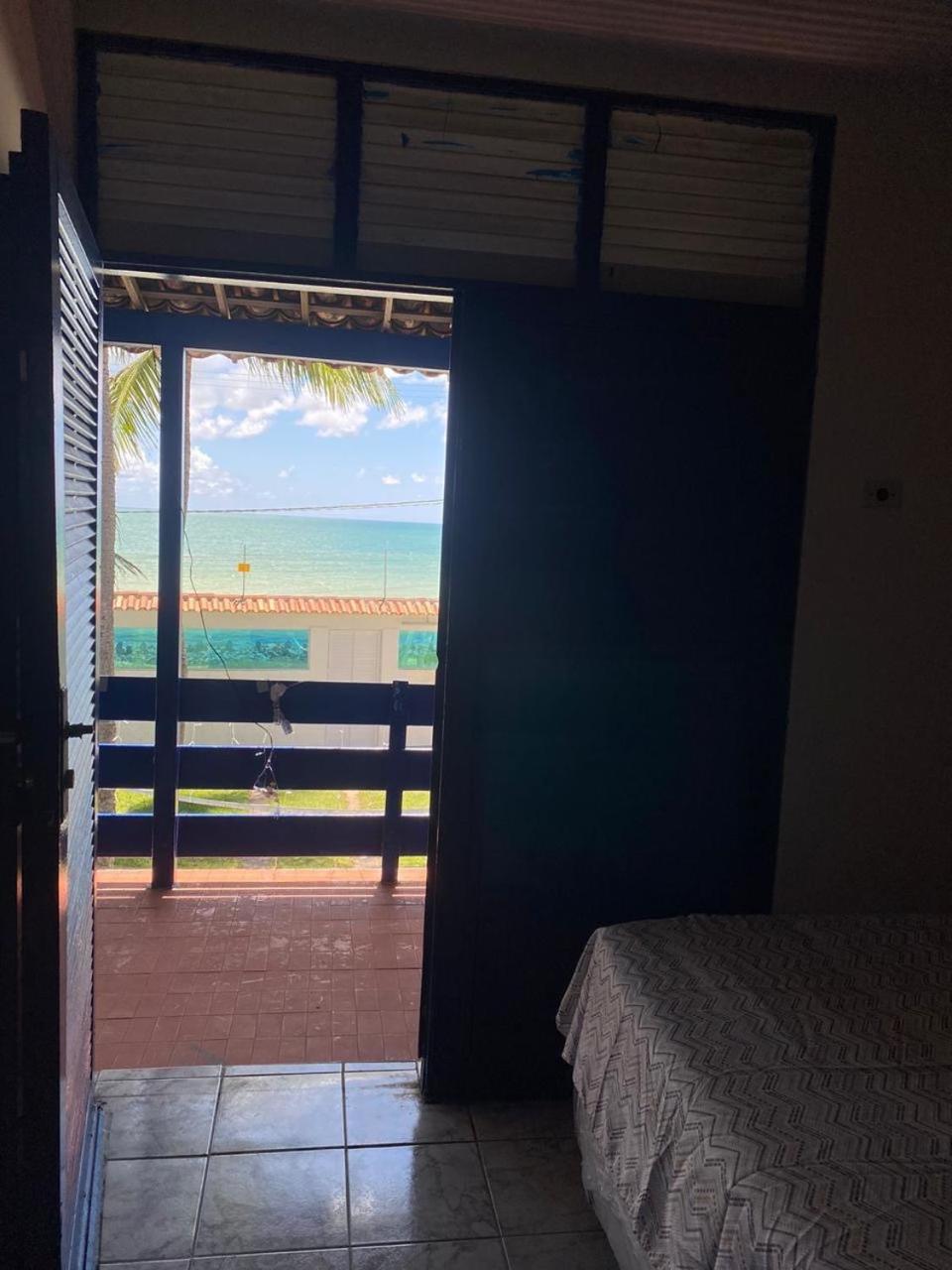 Casa a beira mar em Itamaracá com piscina