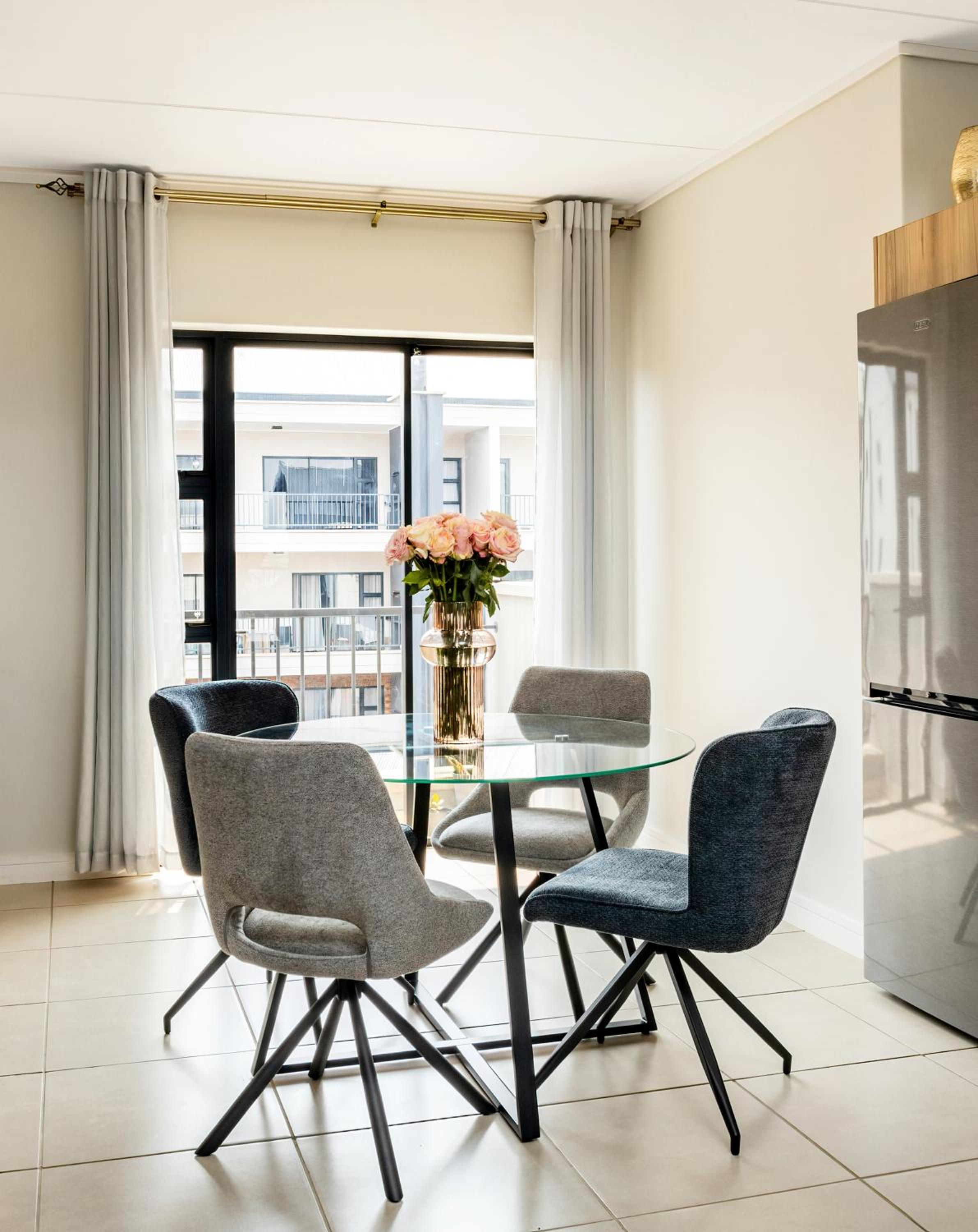 Woman Era-Penthouse apartment