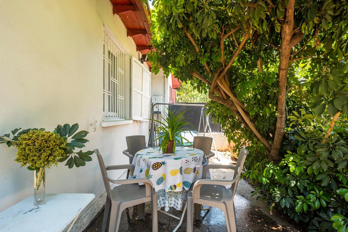 APUMANQUE HOUSE