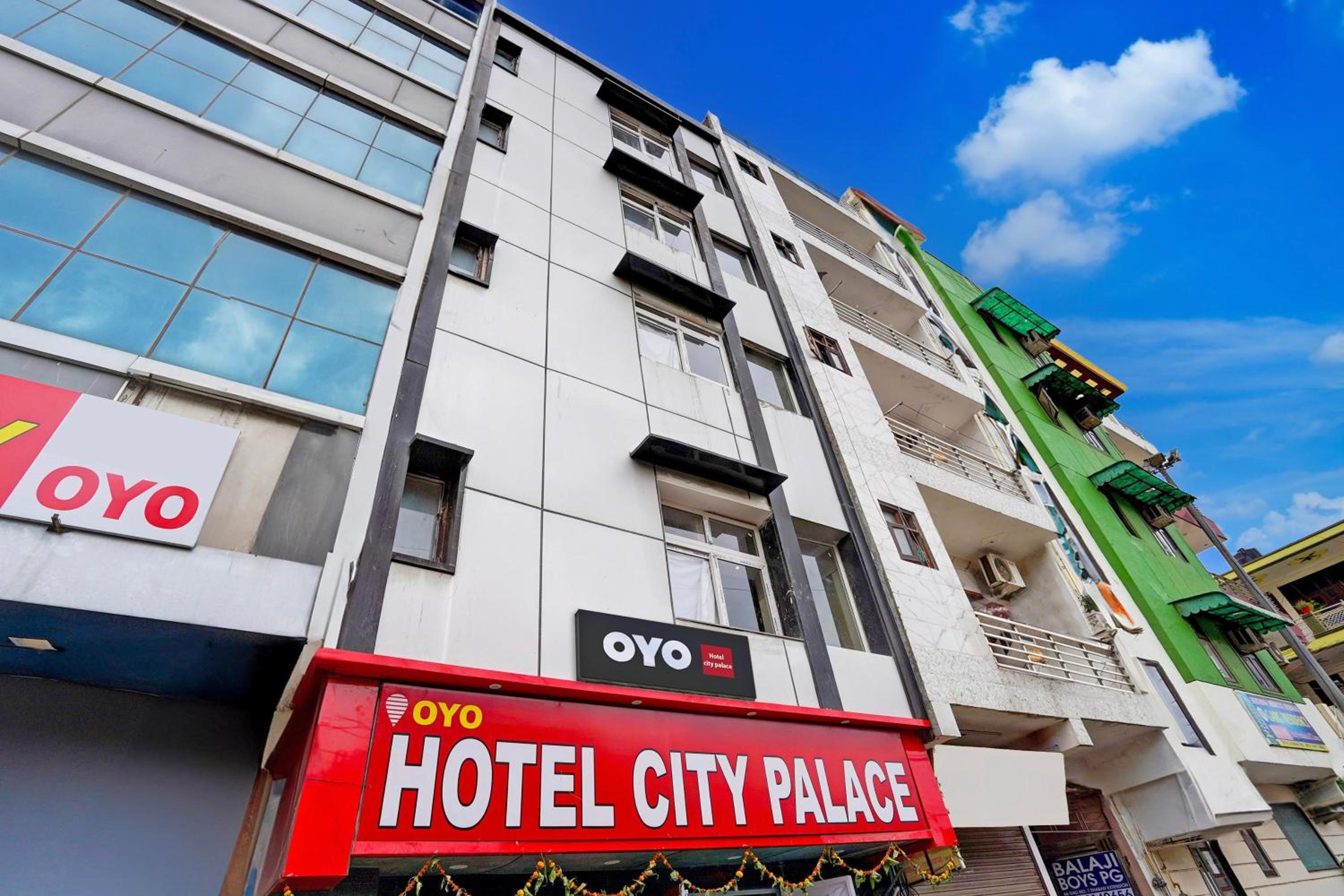 Hotel O City Palace