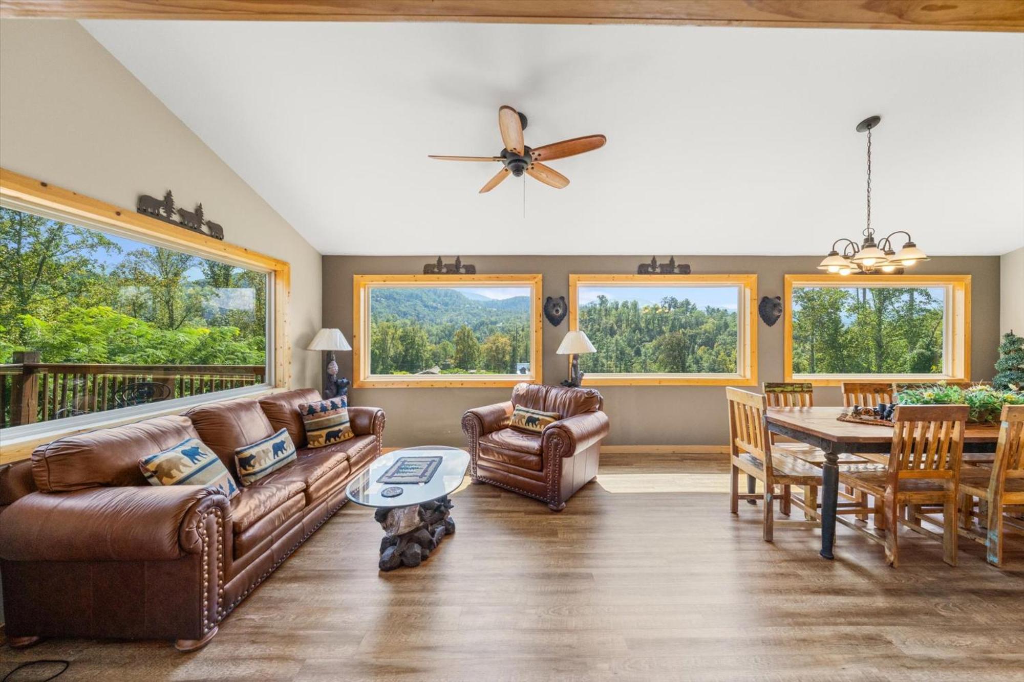 Honey Bear Lodge By Colonial Properties