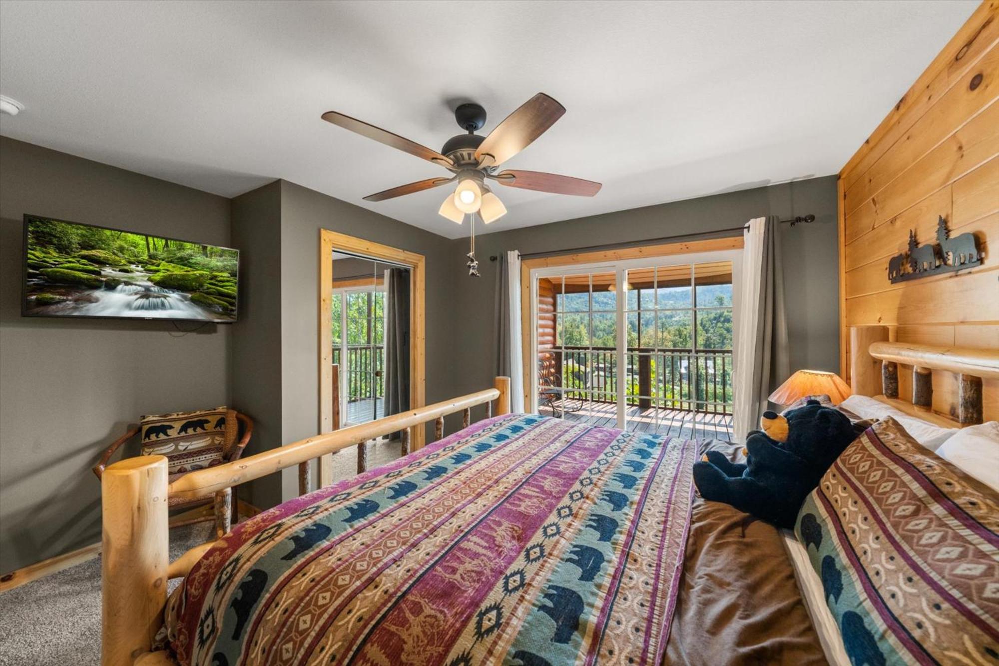Honey Bear Lodge By Colonial Properties