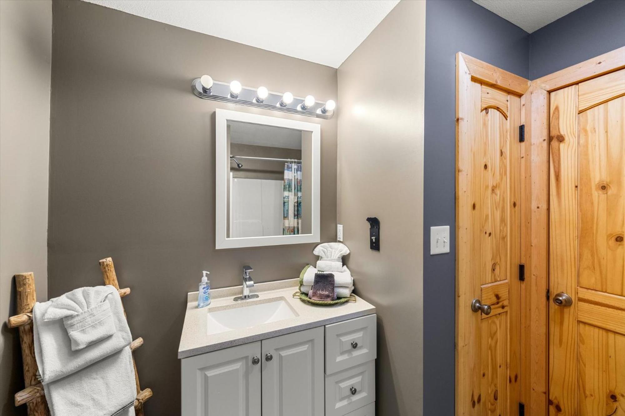 Honey Bear Lodge By Colonial Properties