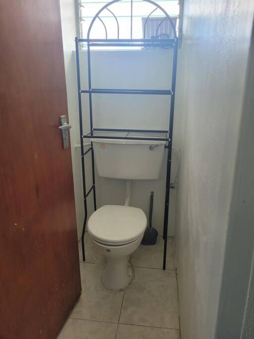 Graeme Hall Park Apartment