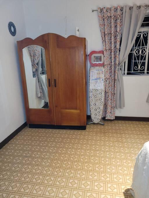 Graeme Hall Park Apartment