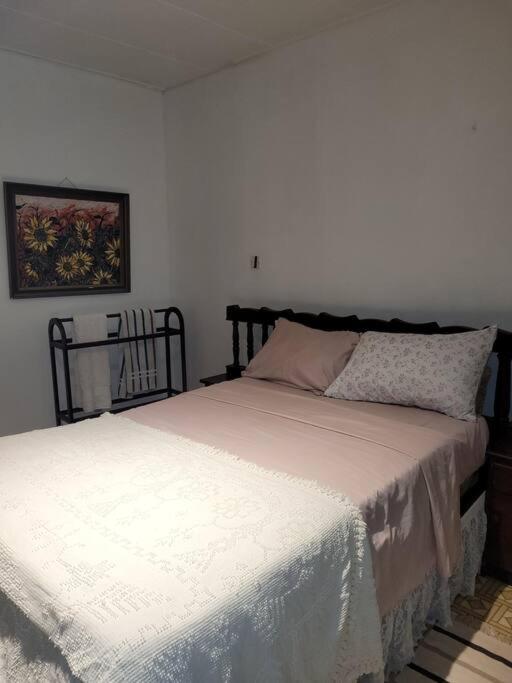 Graeme Hall Park Apartment