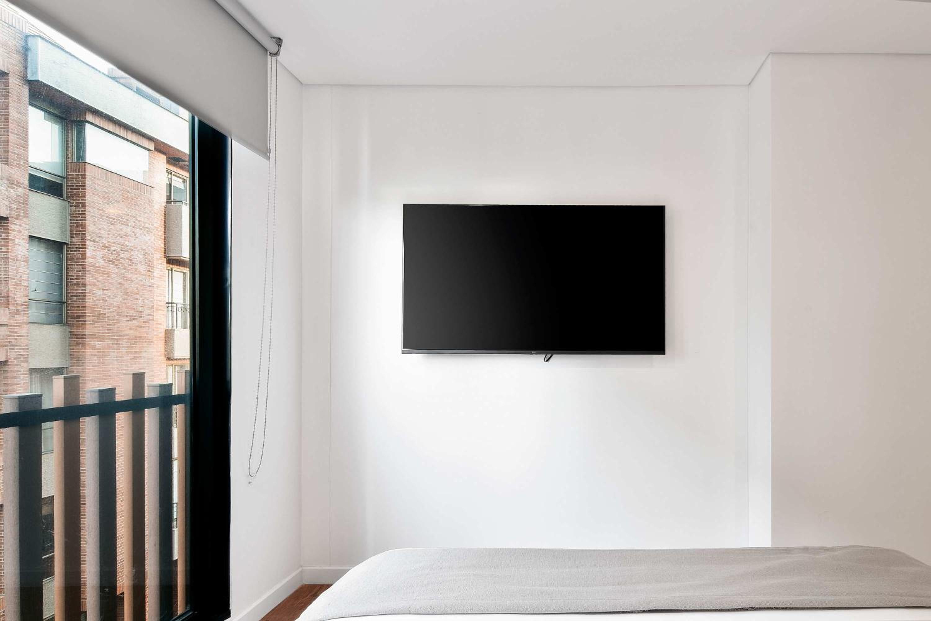 w* Prestigious 1BR w Balcony in Usaquen