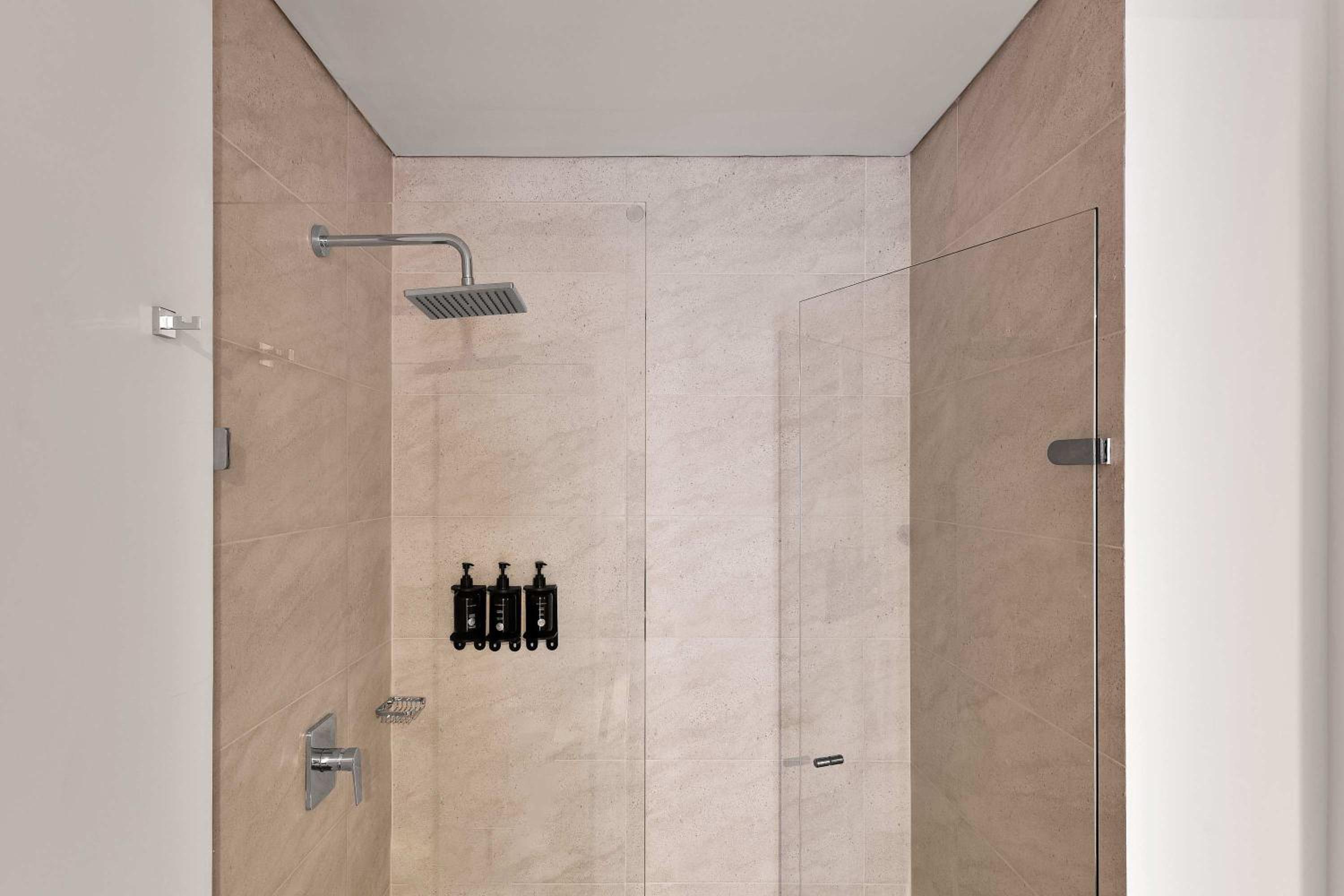 w* Prestigious 1BR w Balcony in Usaquen