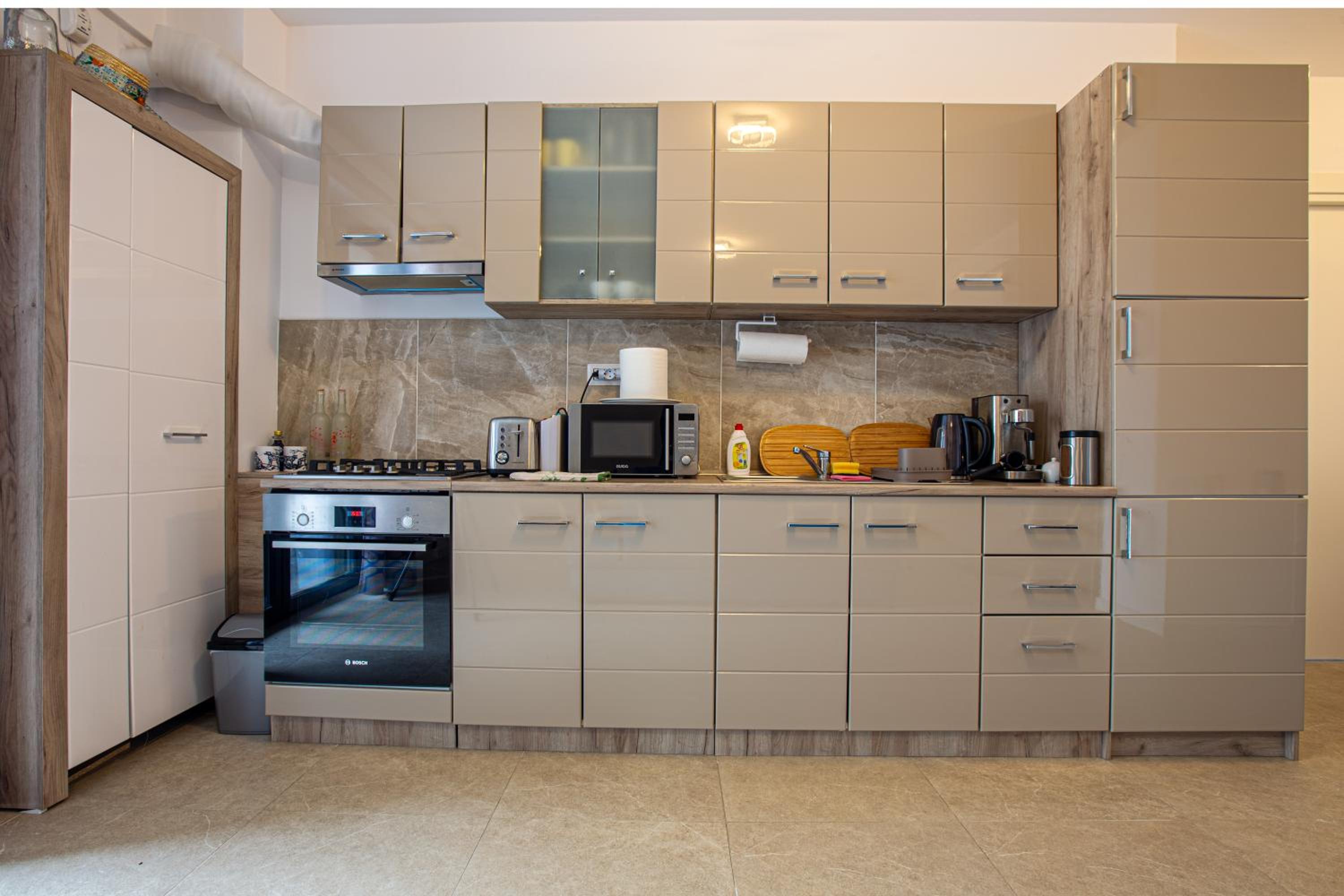 ATENEO - TREVI 2 ApArt Hotel, Modern DeLuxe Apartment with Big Terrace