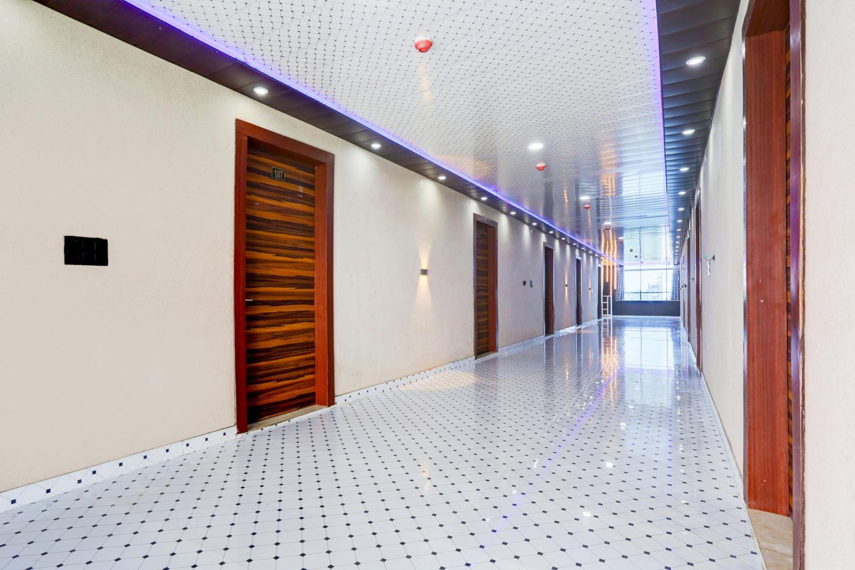 Hotel O INDRAPRASTH & RESIDENCY view 2