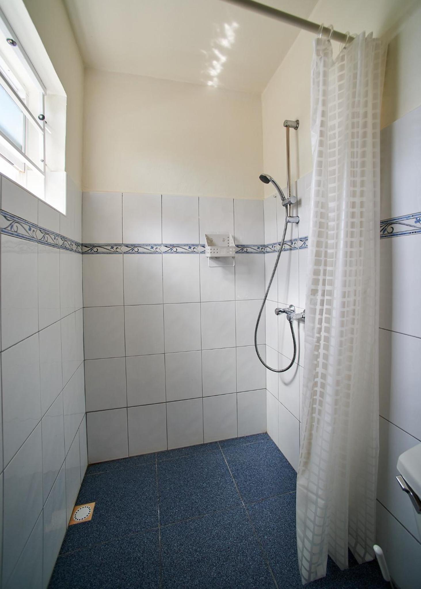 Zellacozy Apartment