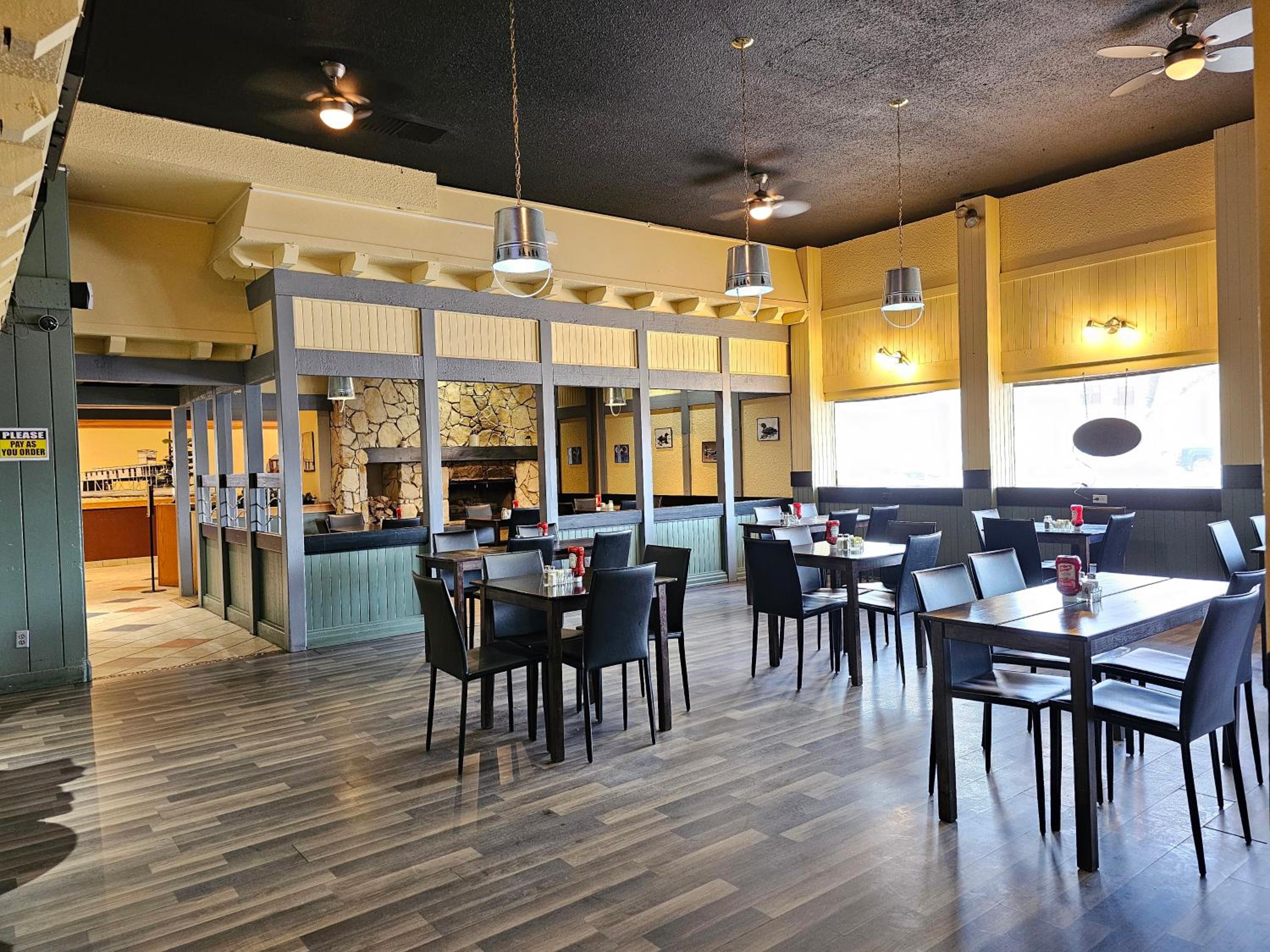 Prince Albert Vacations - Travelodge by Wyndham Prince Albert - Property Image 26