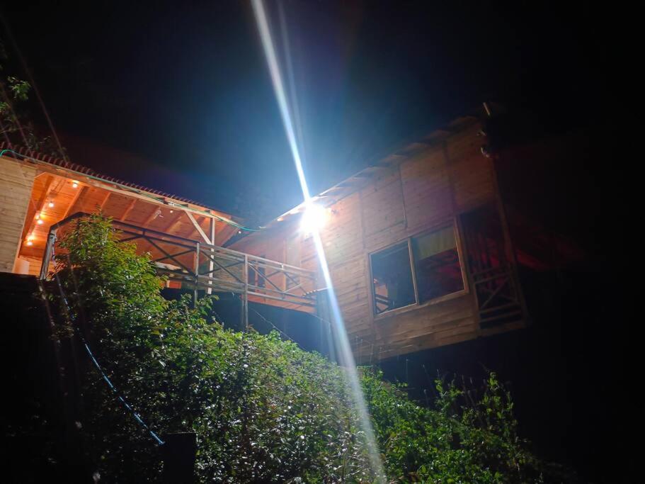 Ecocabañas B&B - Cabaña de lujo con jacuzzi privado cerca a termales