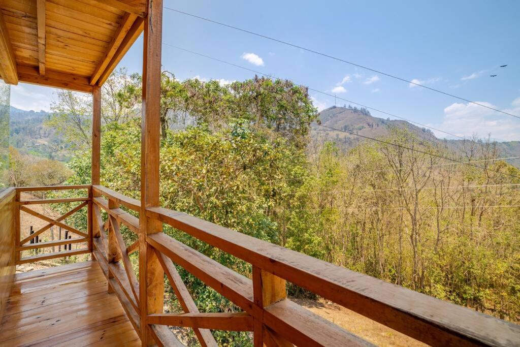 Ecocabañas B&B - Cabaña de lujo con jacuzzi privado cerca a termales