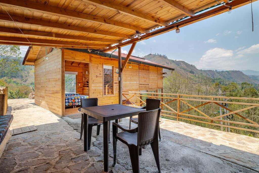 Ecocabañas B&B - Cabaña de lujo con jacuzzi privado cerca a termales