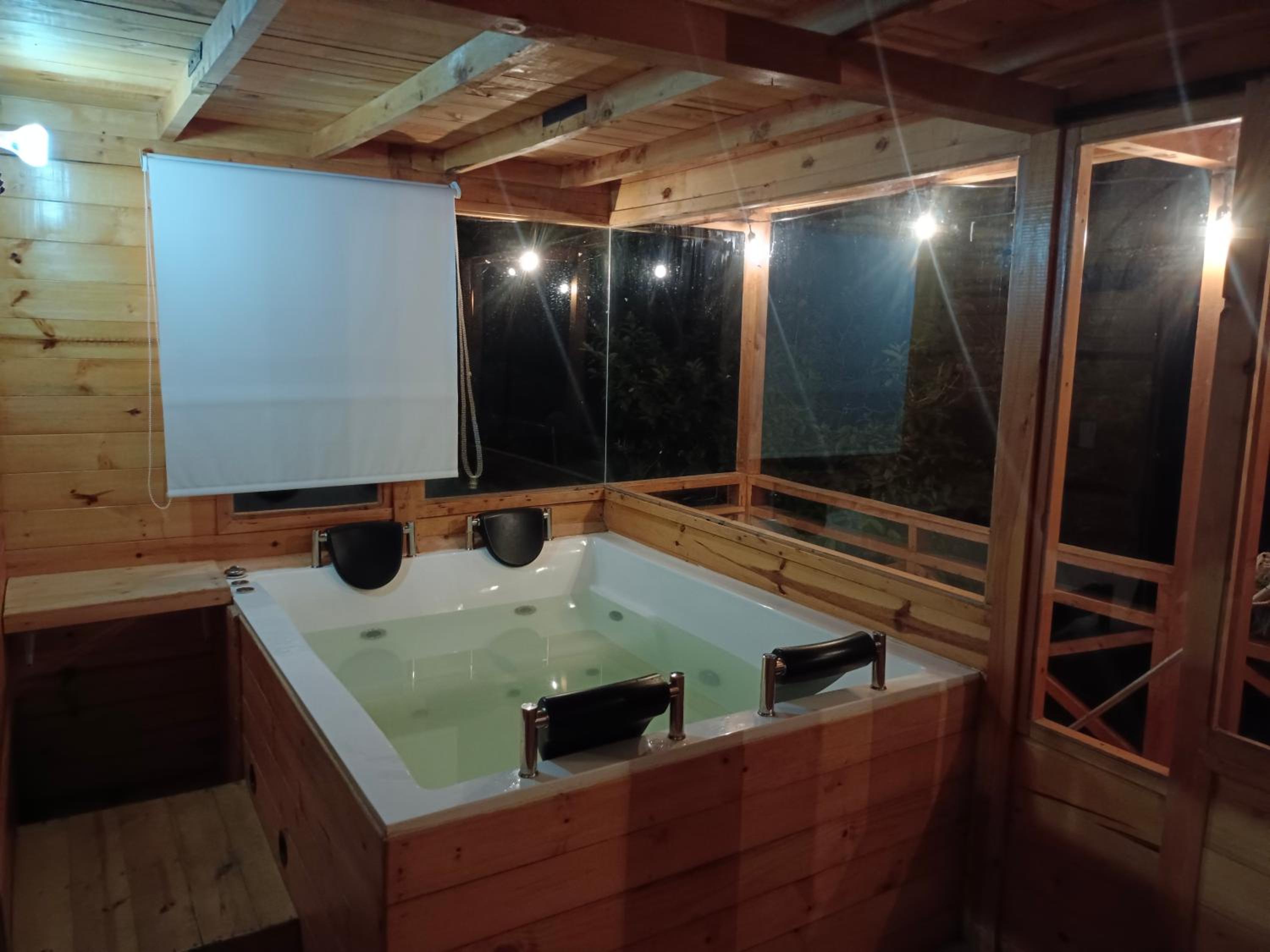 Ecocabañas B&B - Cabaña de lujo con jacuzzi privado cerca a termales