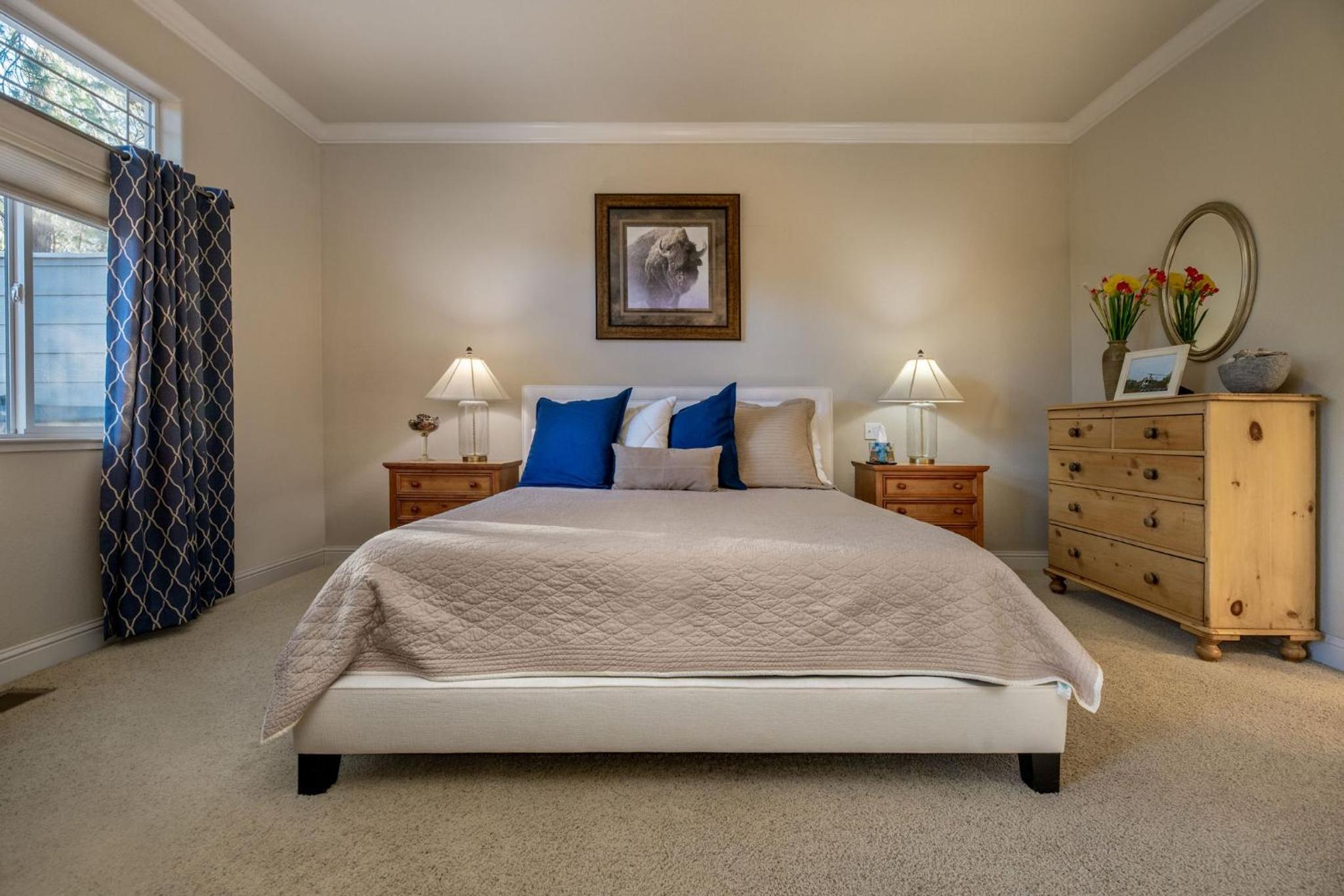 Cozy foothills home view 4