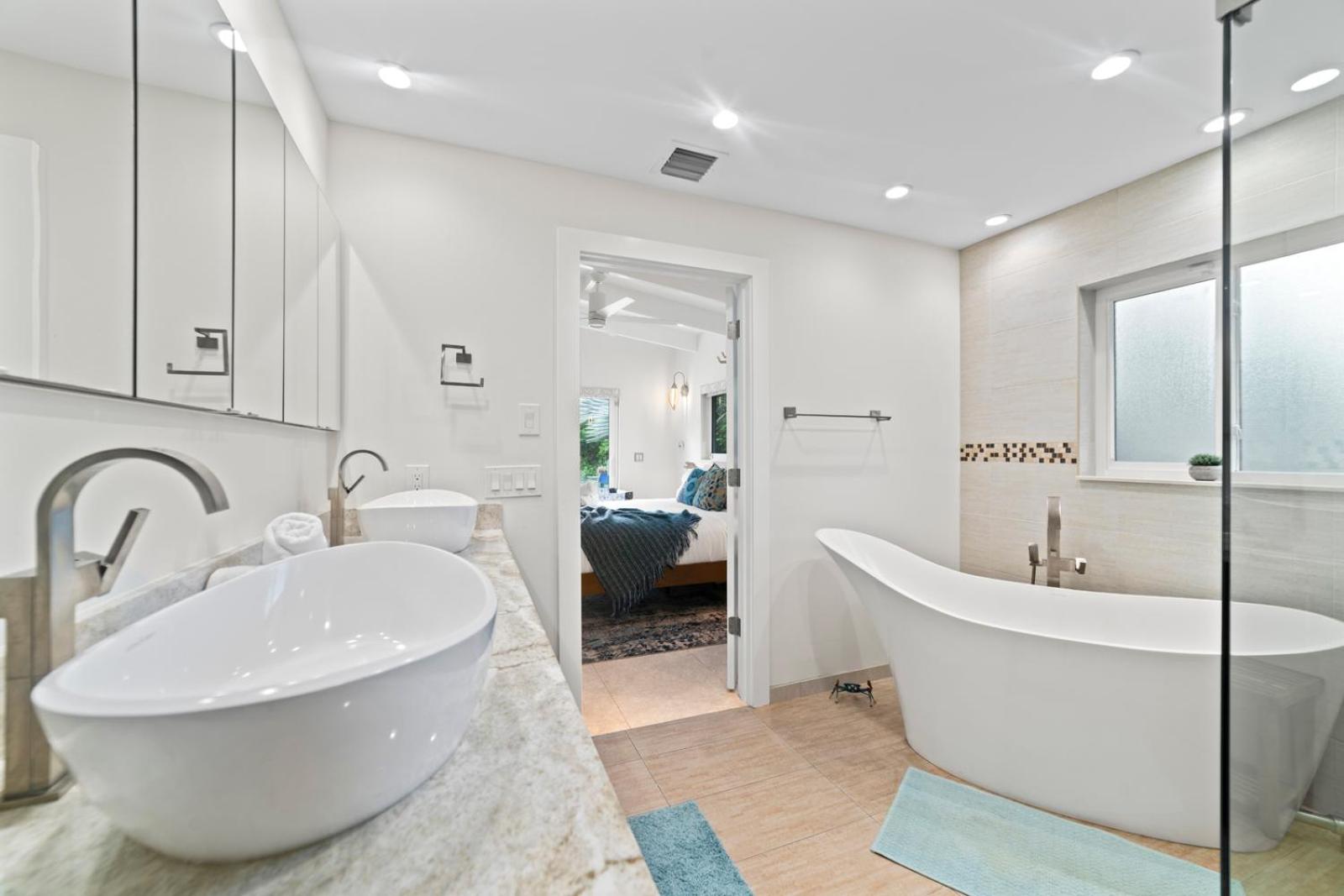 Waterfront Villa With In-Law Suite and Stunning Pool