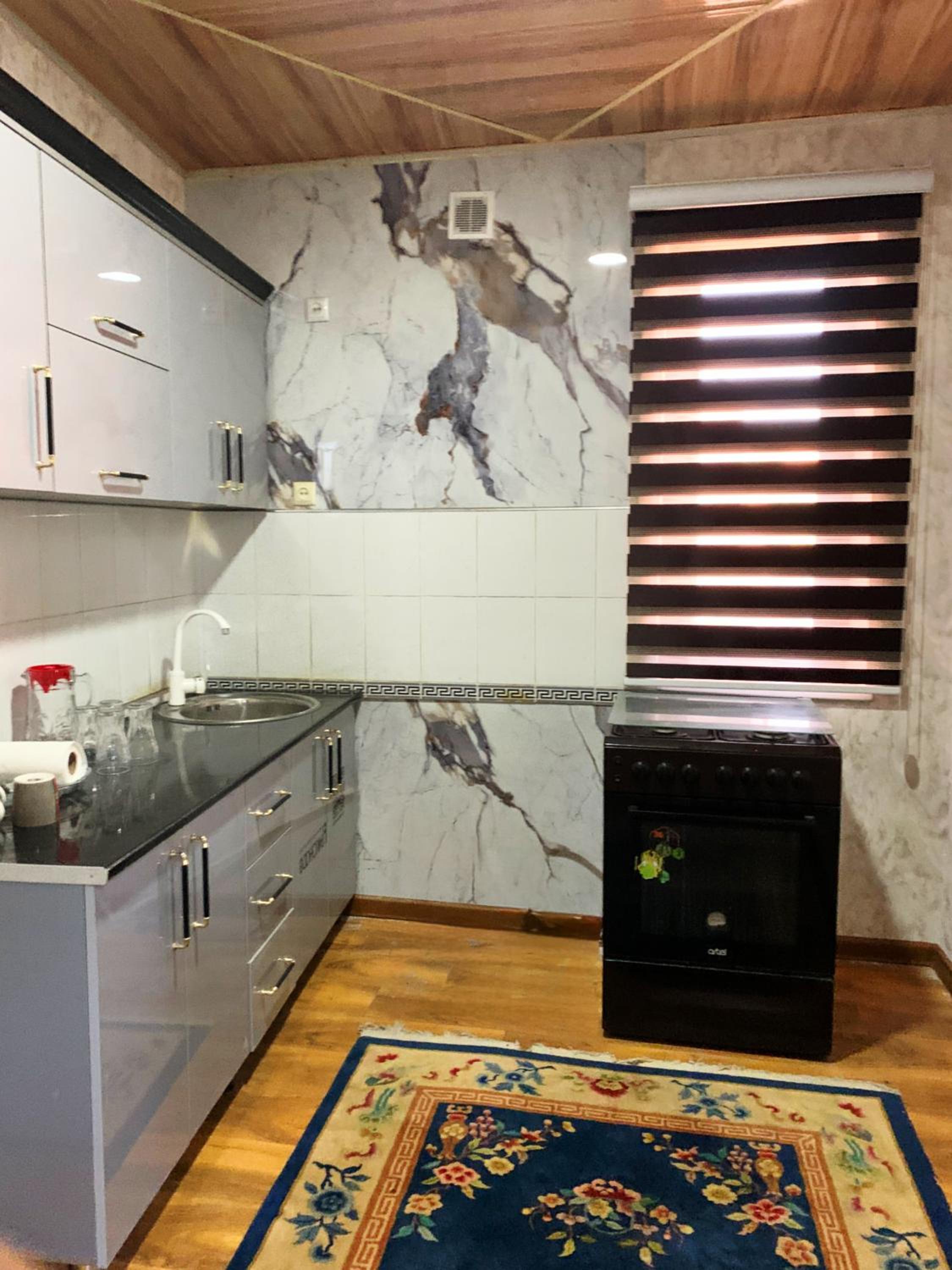 Zafarbek Grand