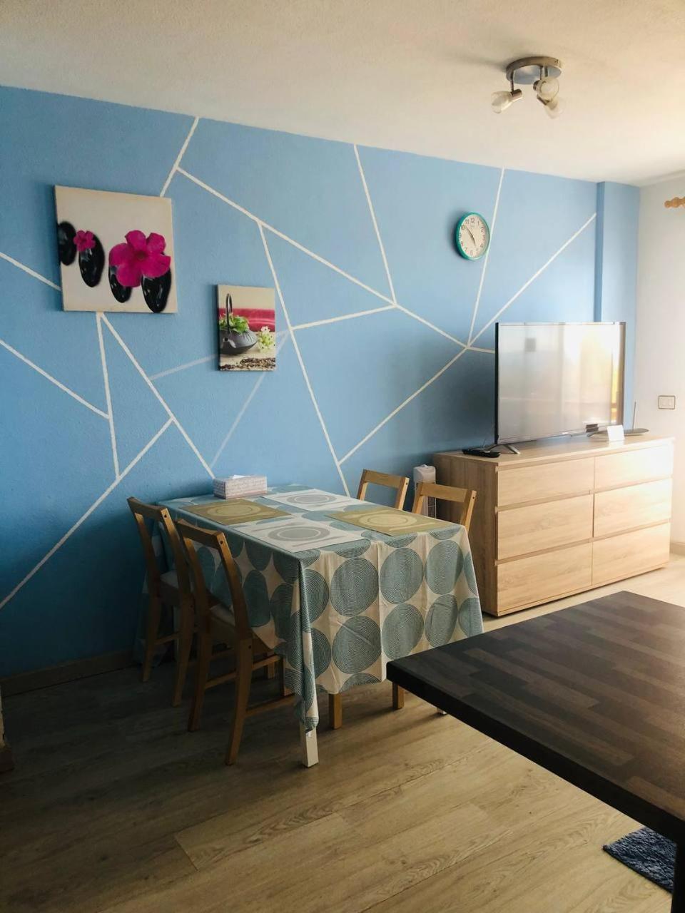 Beach Apartment with Ocean View La Arena
