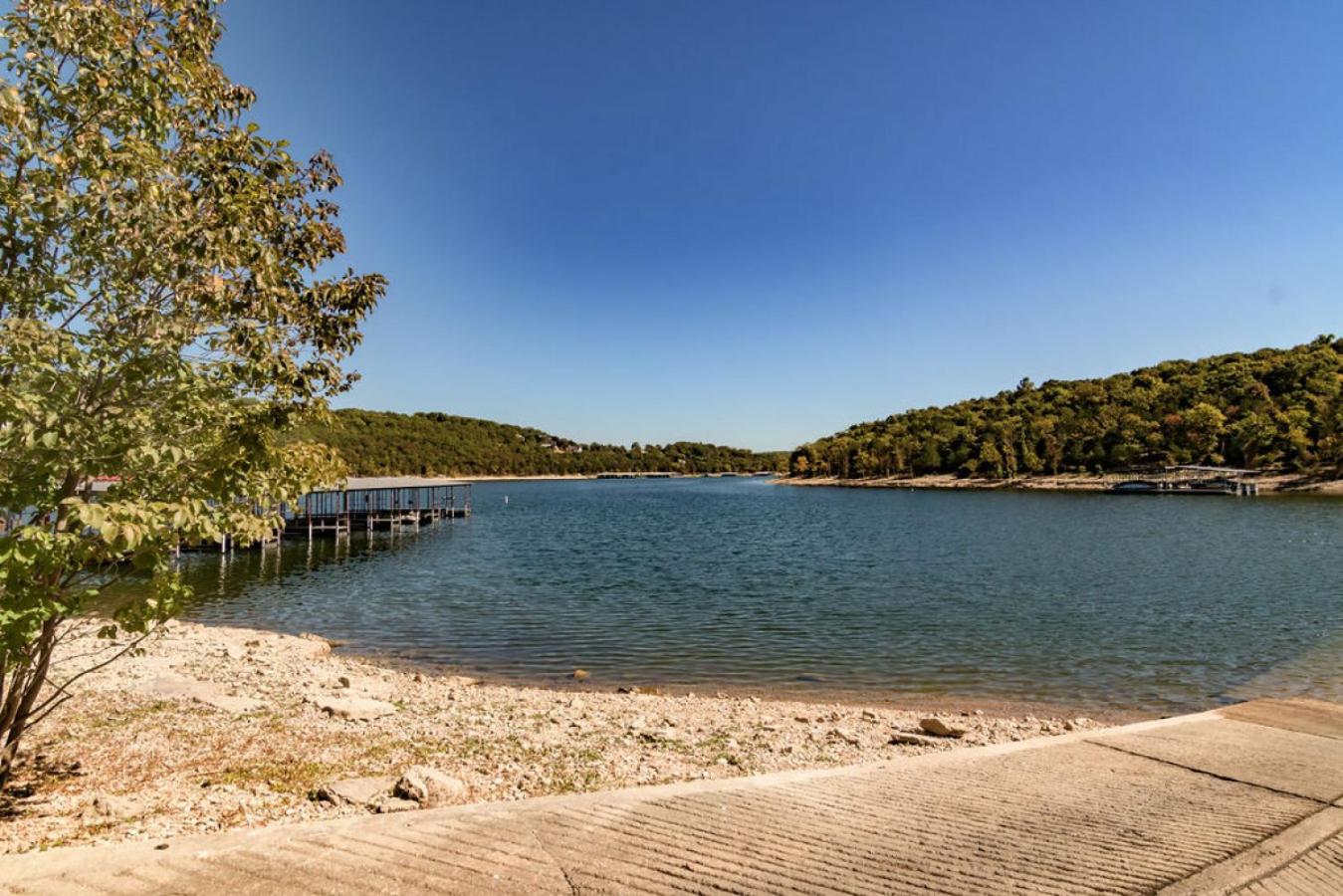 Lake Dream Full Remodel 2BR.2BA Lake Front Lake View view 5
