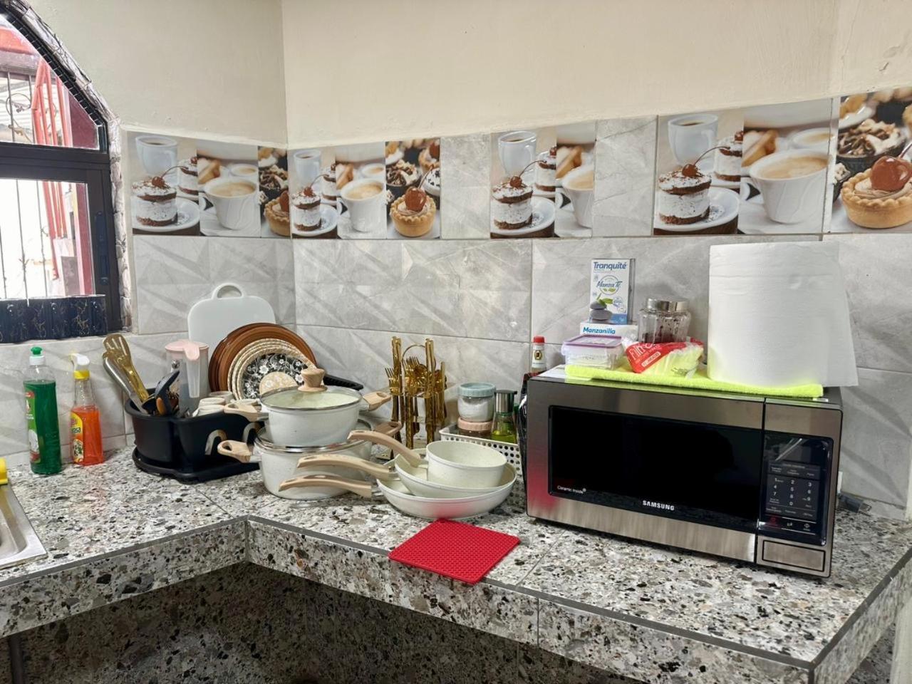 Hospedaje Nacho y Ale 1, con 3 AC, Paso Canoas, CR