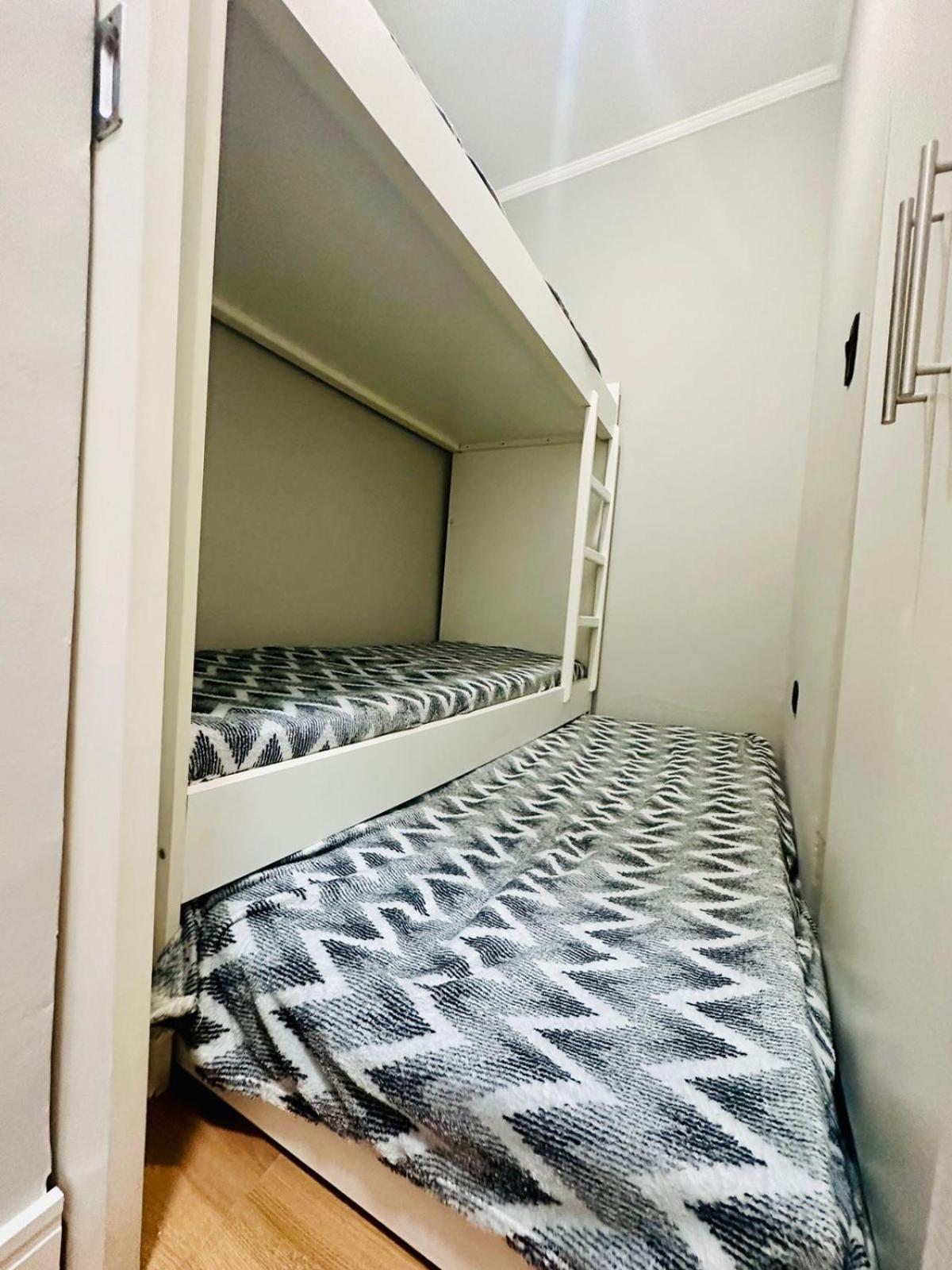Apartamento Condomínio Quisisana Centro Poços de Caldas Lazer Completo, uma estrutura de Resort