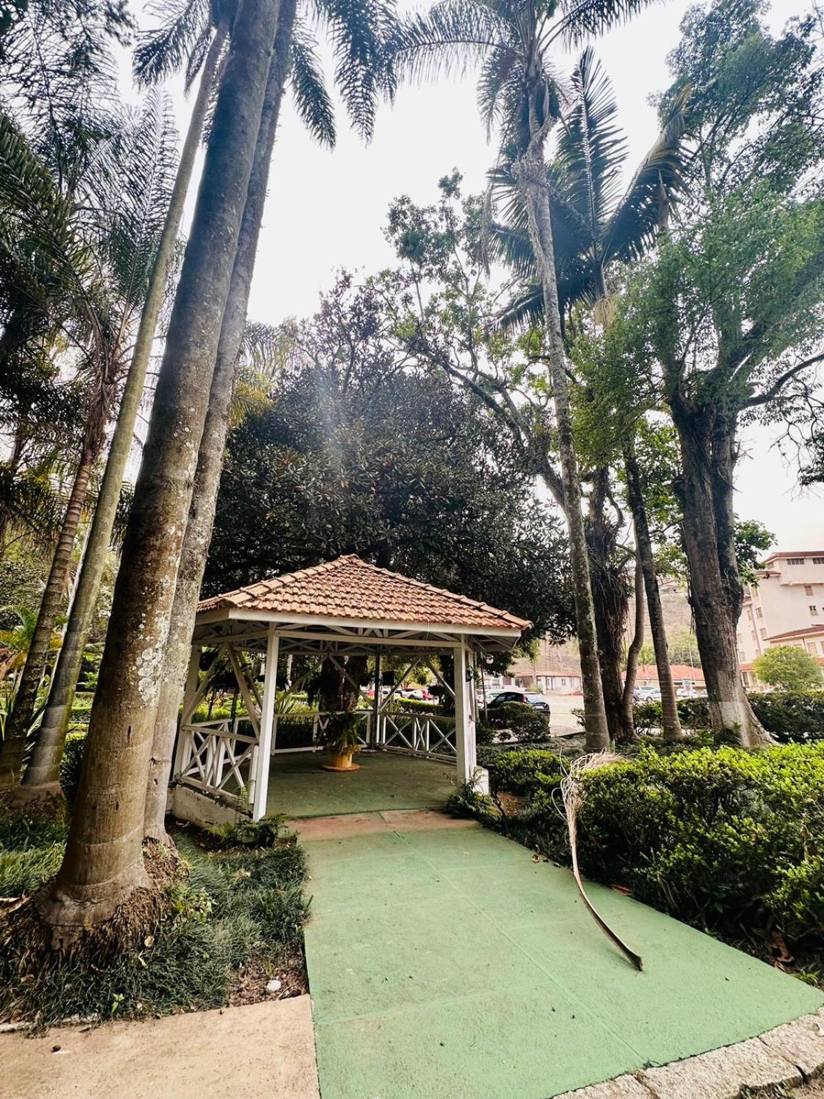 Apartamento Condomínio Quisisana Centro Poços de Caldas Lazer Completo, uma estrutura de Resort