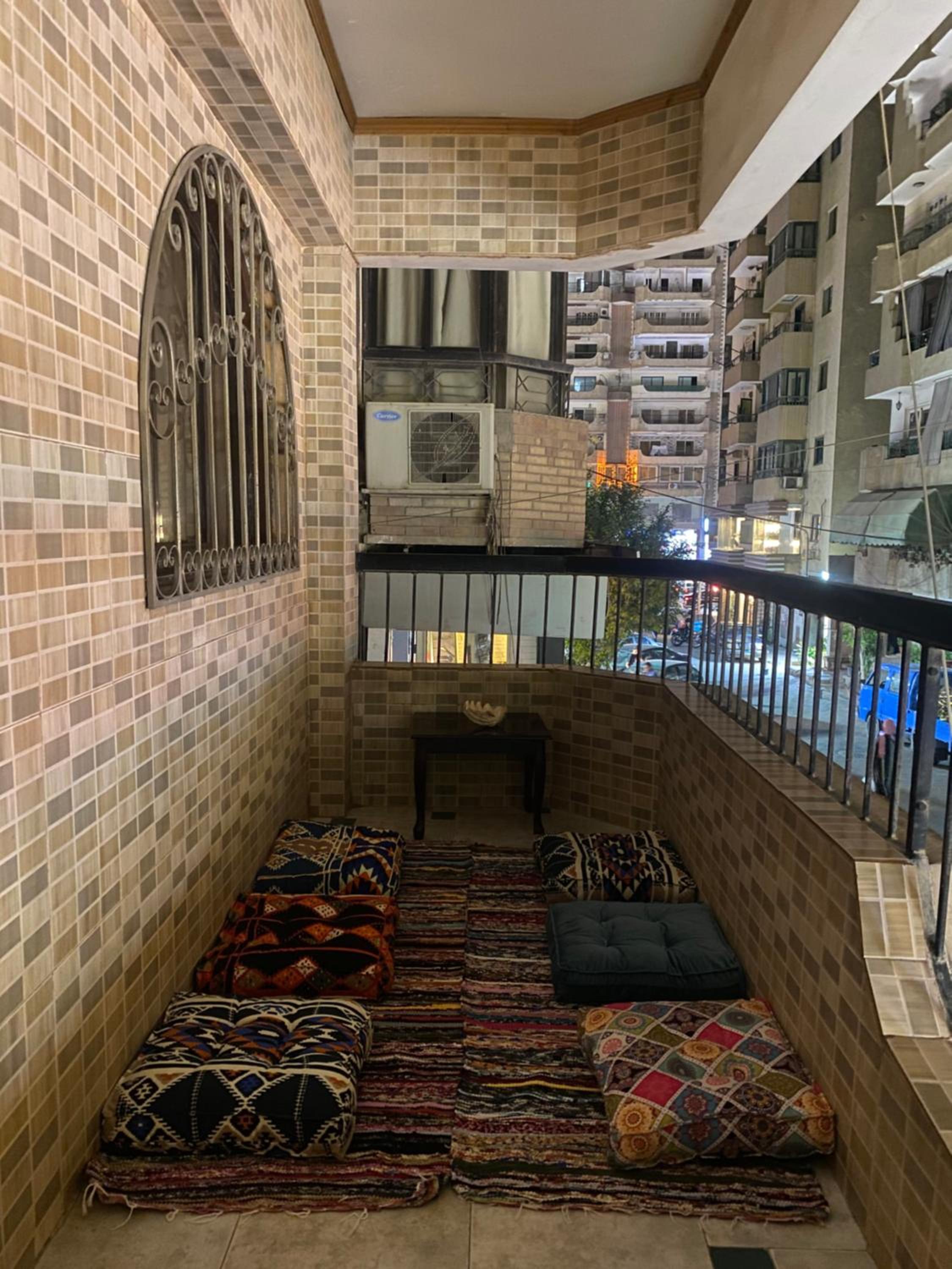 15 Minutes from Cairo Airport Room 2