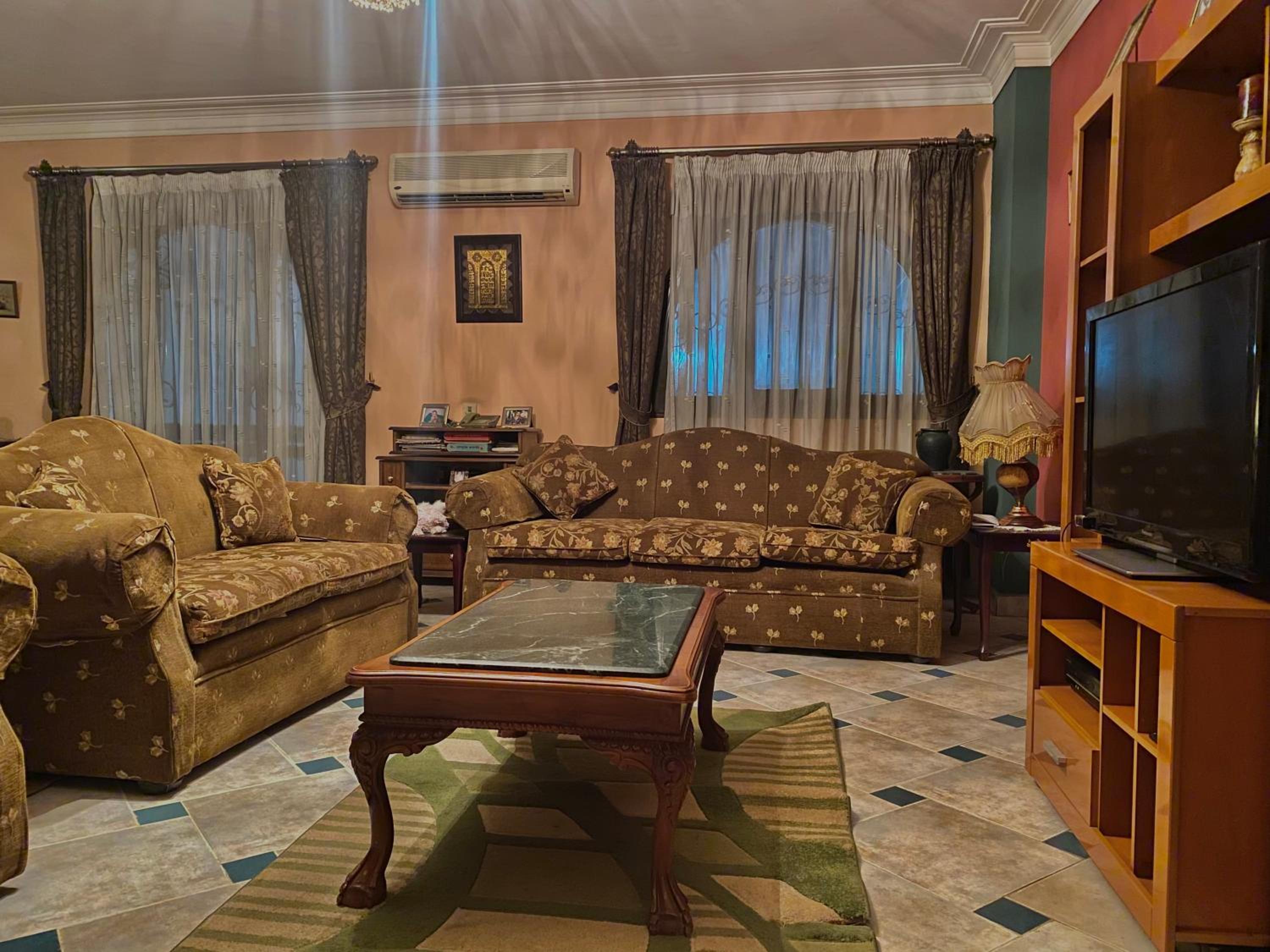 15 Minutes from Cairo Airport Room 2