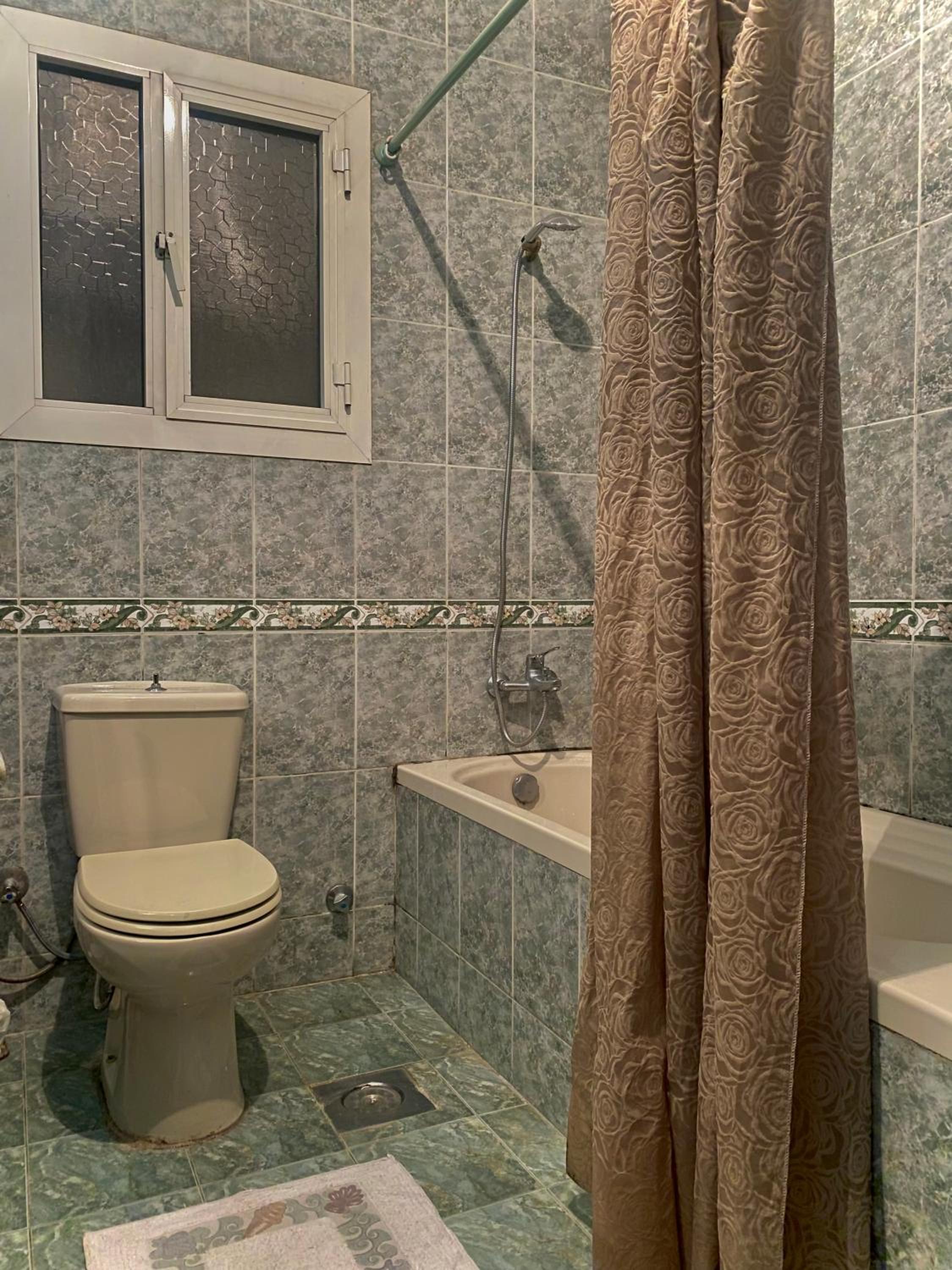 15 Minutes from Cairo Airport Room 2