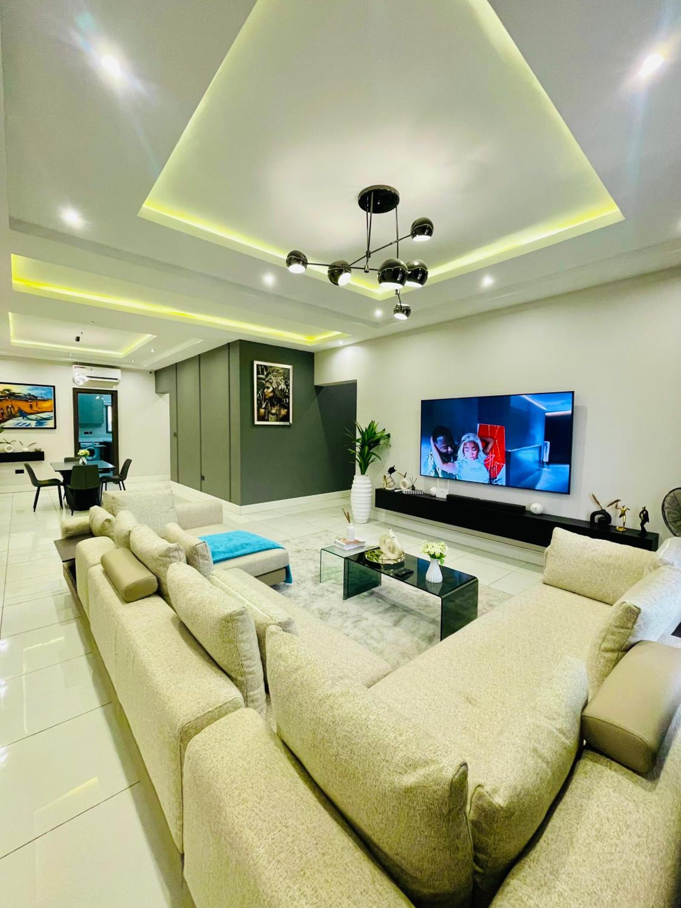 Kentia Apartment