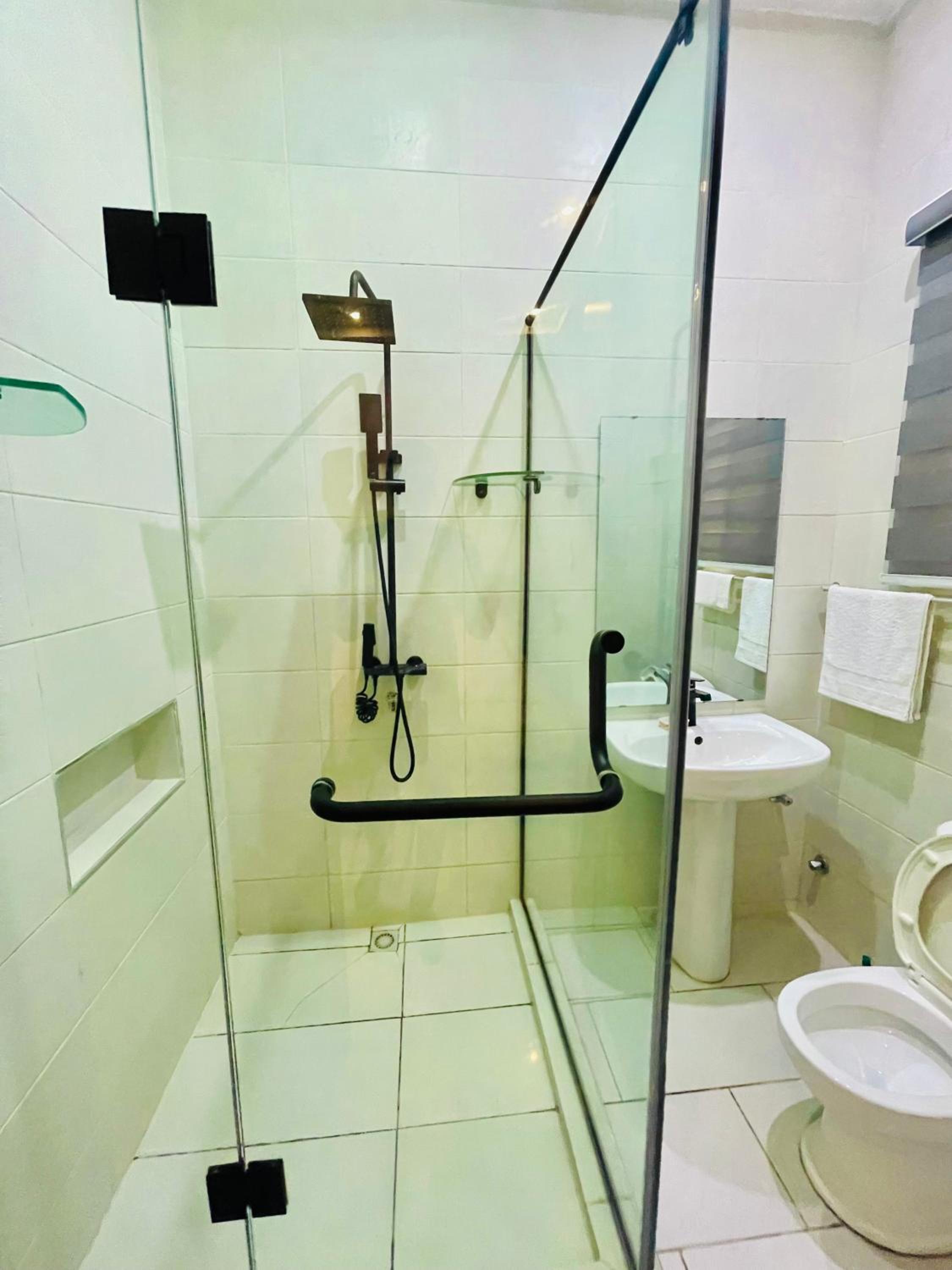 Kentia Apartment