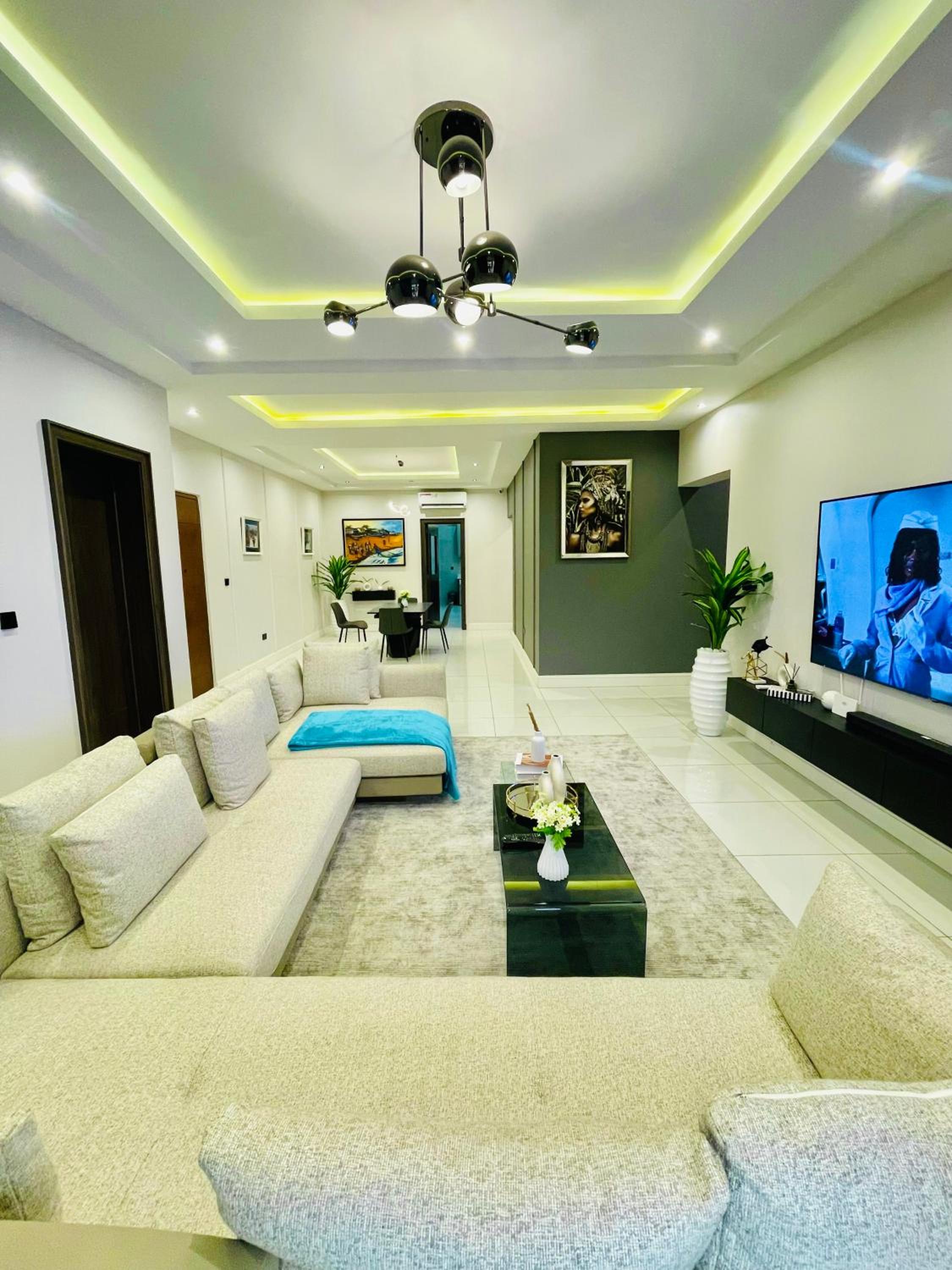 Kentia Apartment
