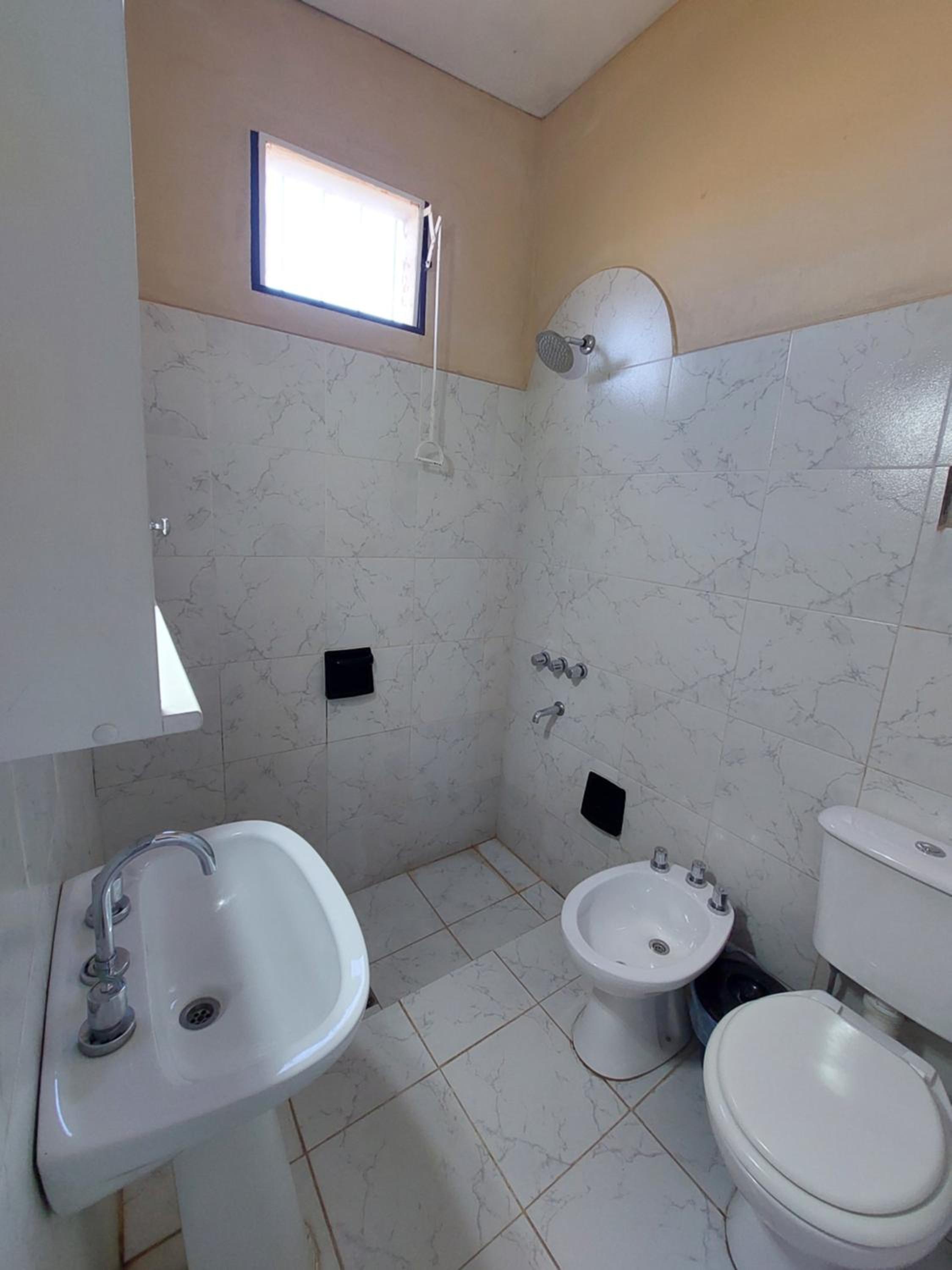 BODEGA Y ALOJAMIENTO DON VEGA