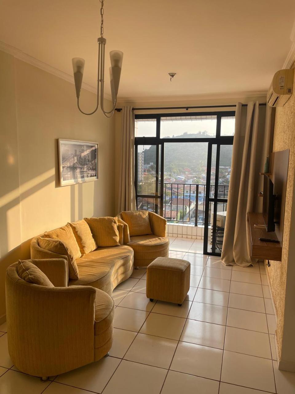 Apartamento com linda vista na praia Martim de Sá