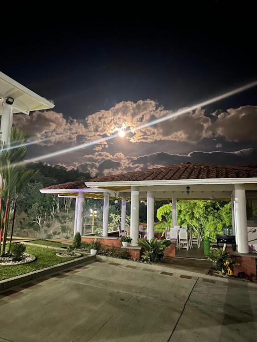 la perla finca hotel