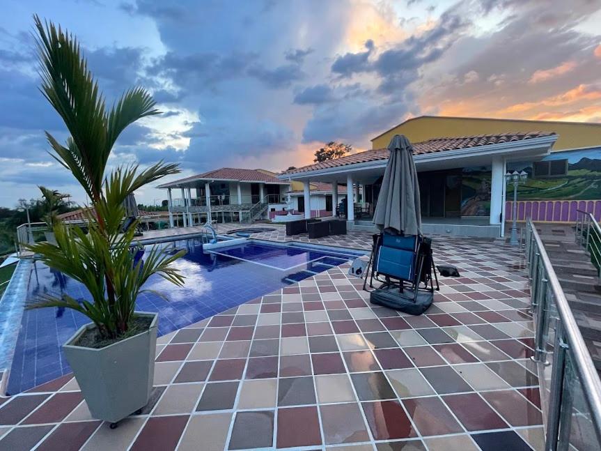 la perla finca hotel