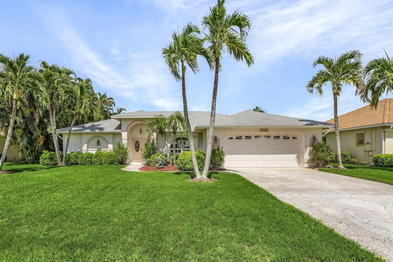 Spacious 3 Bed 2 Bath Pool home with Boat Lift view 3