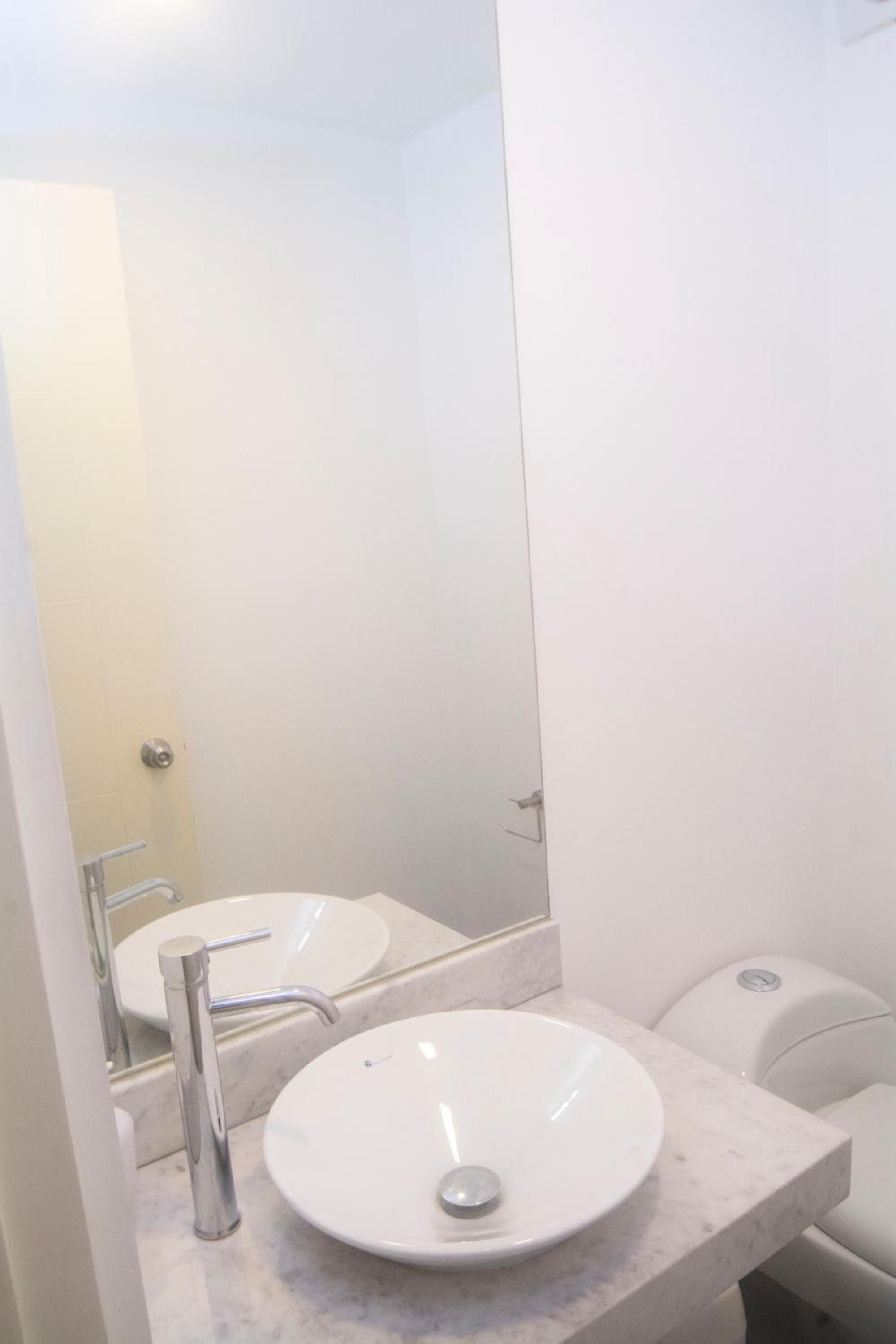 Comfort and Space 3bed 2half bath centric location view 2