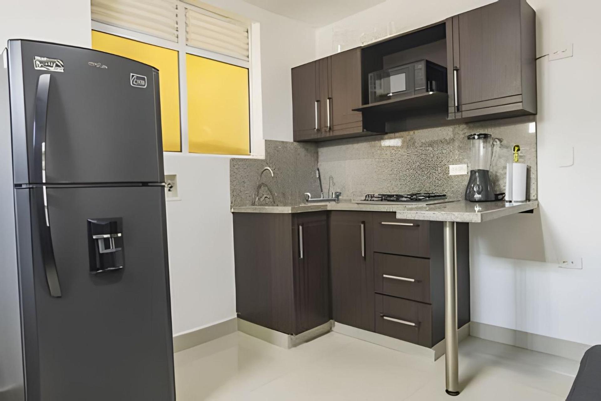 ED SANTO TOMAS LAURELES MEDELLIN
