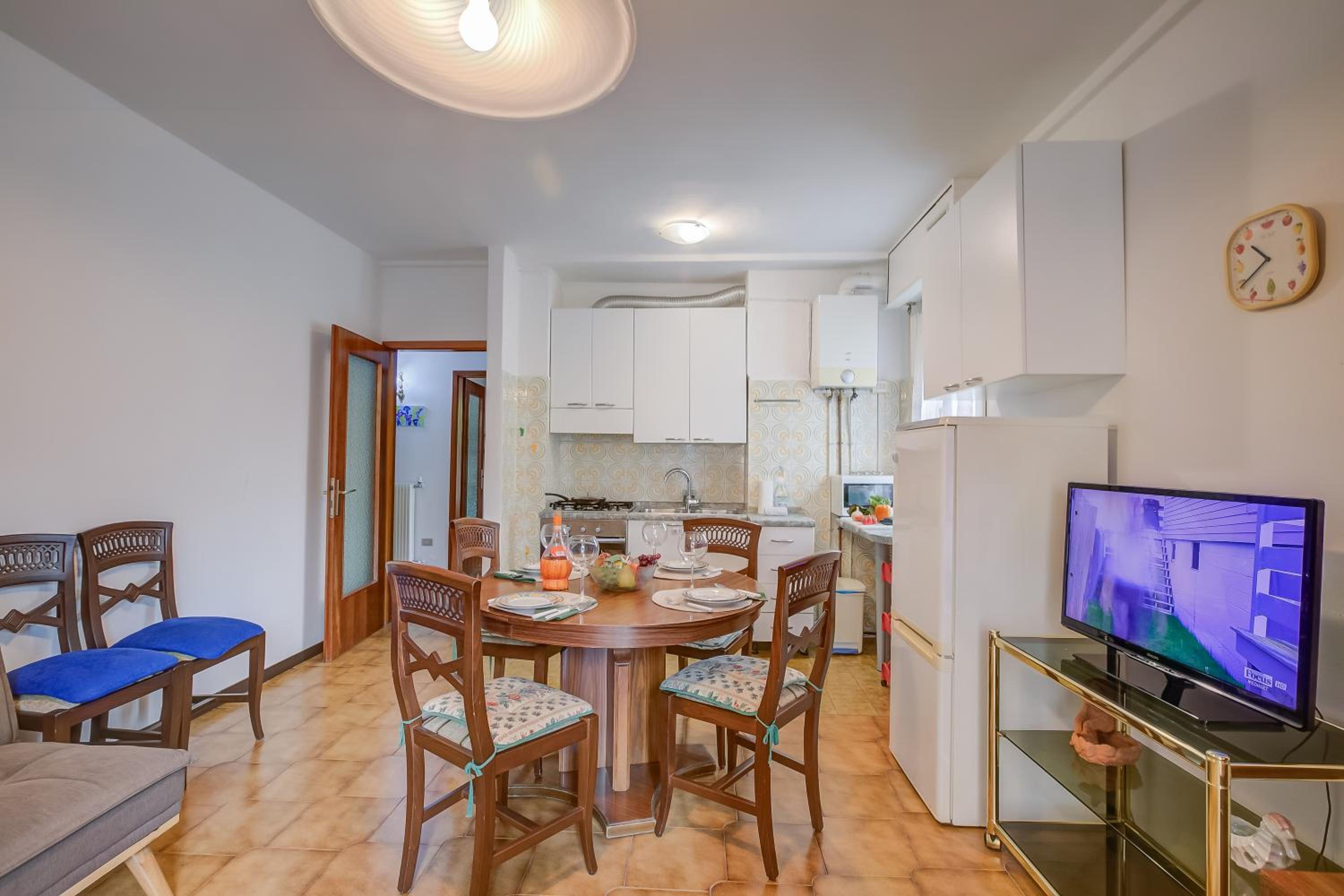 Appartamento Mary Few Minutes From Lake - Happy Rentals view 3