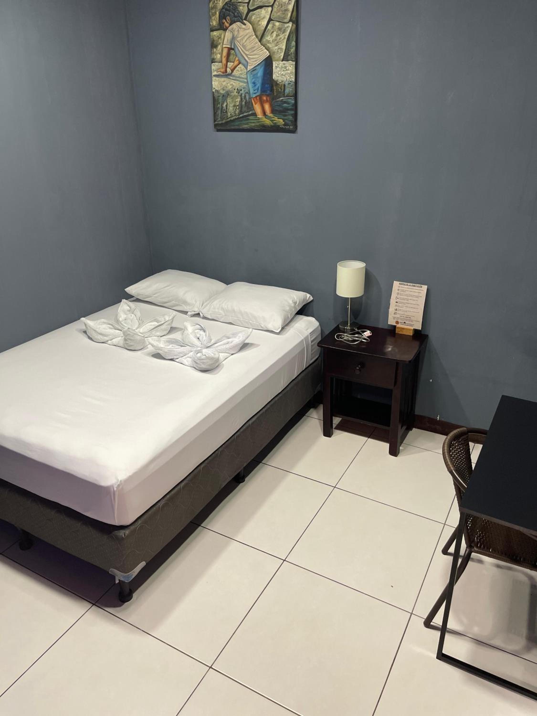 Madroño Hostel