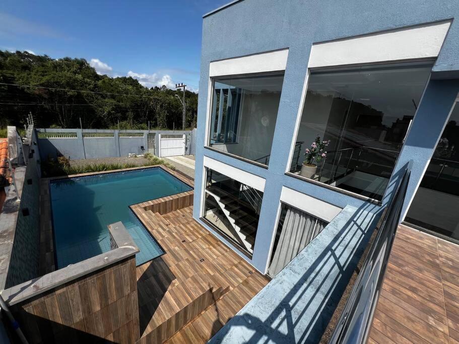 Casa Alto Padrão com Piscina
