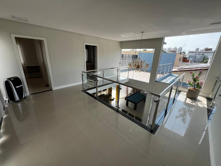Casa Alto Padrão com Piscina