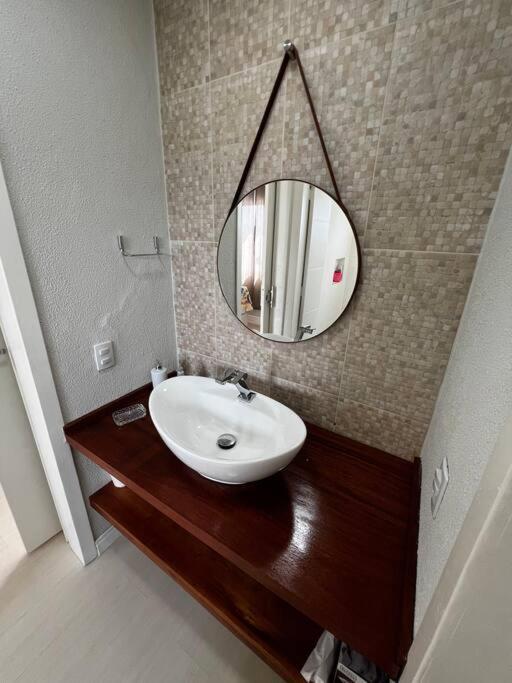 Casa Alto Padrão com Piscina