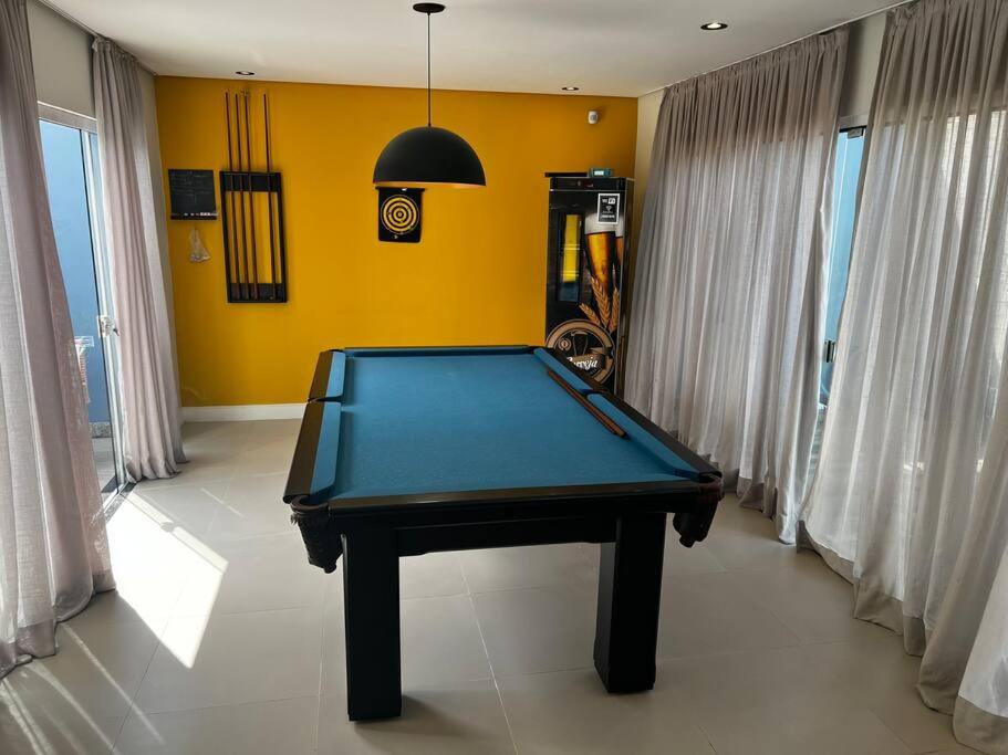 Casa Alto Padrão com Piscina