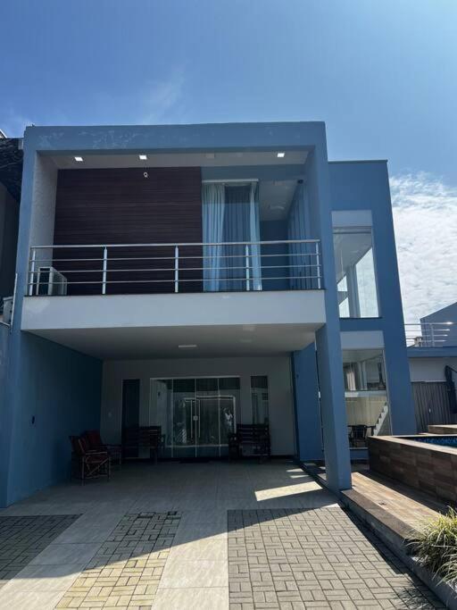 Casa Alto Padrão com Piscina