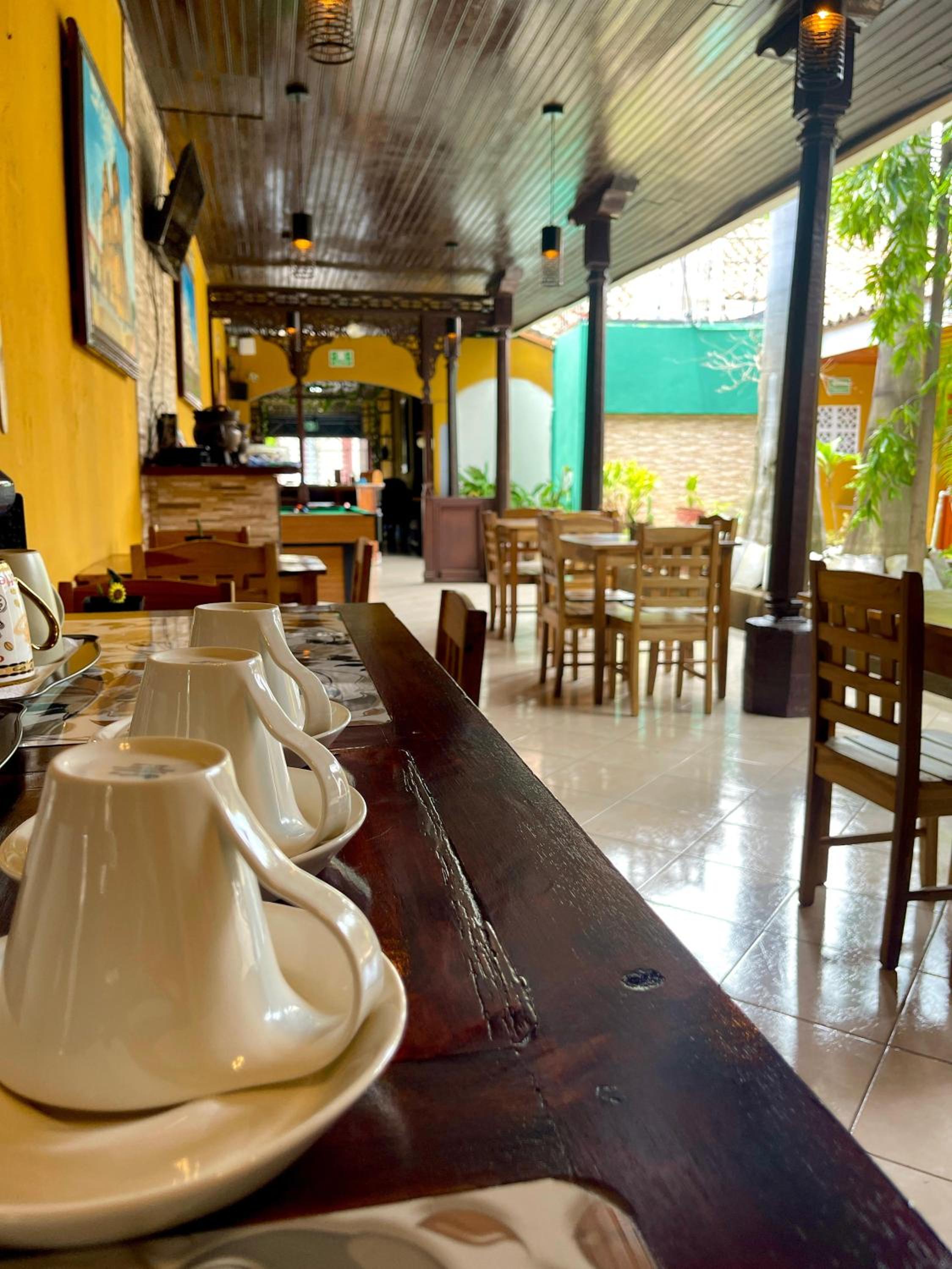 Madroño Hostel